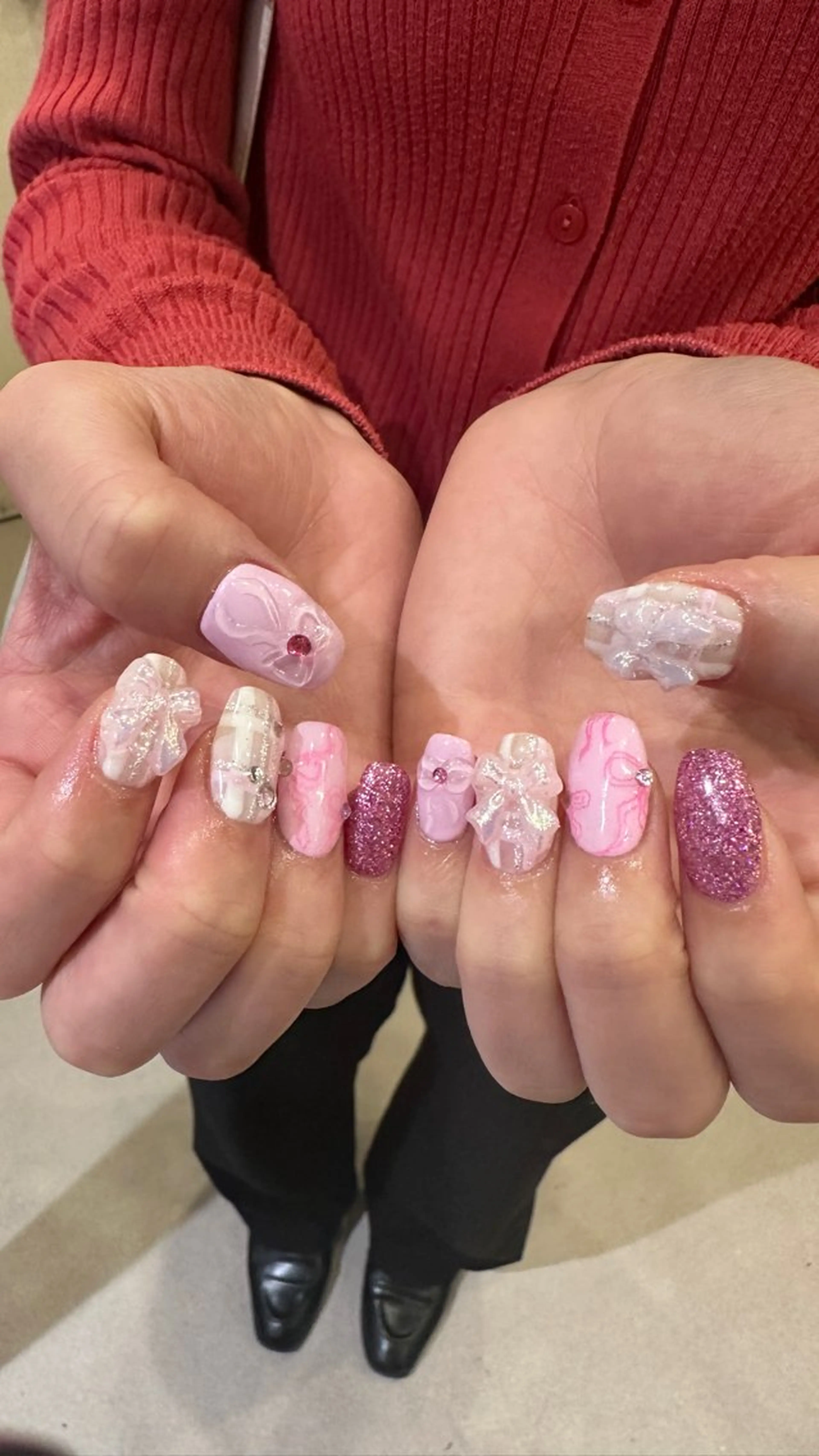 ネイル ハンドネイル 👽個性派ネイル🎀 komachiのヘアスタイル