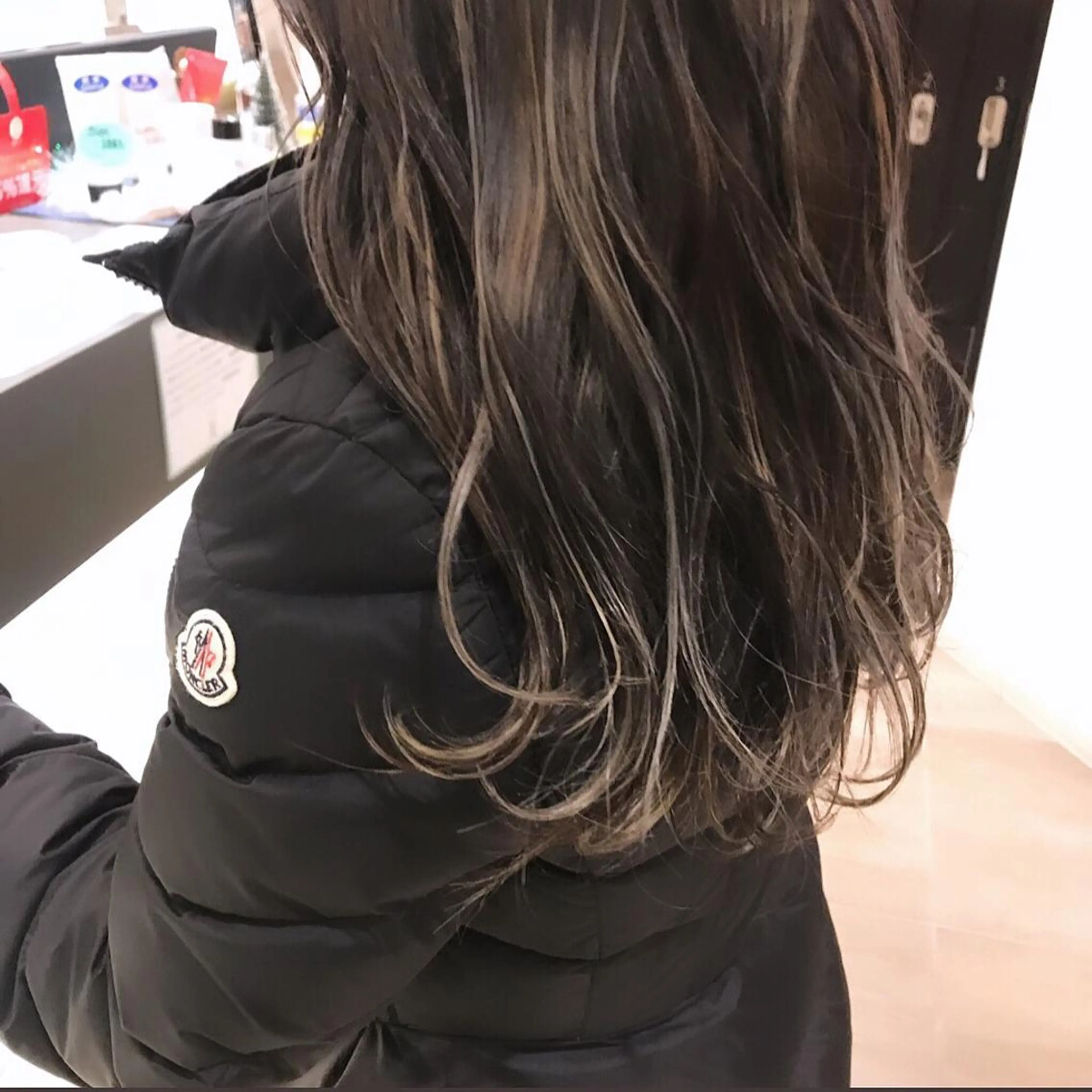 ロング パーマ ✨10000円以内で 叶う艶髪✨のヘアスタイル