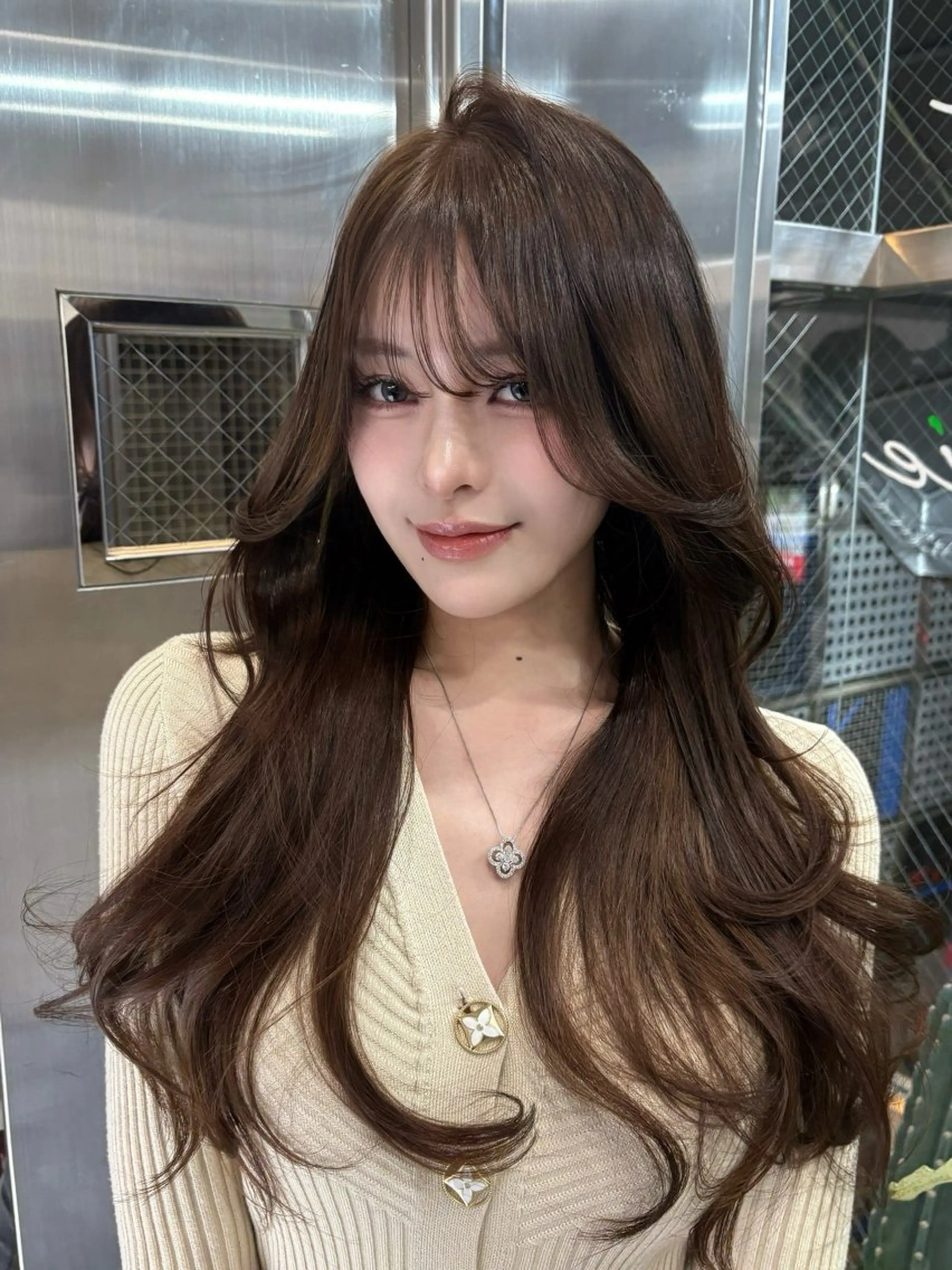 ロング カラー カット ヘアカラー 堀江/透明感 ベージュ/白川幸太のヘアスタイル