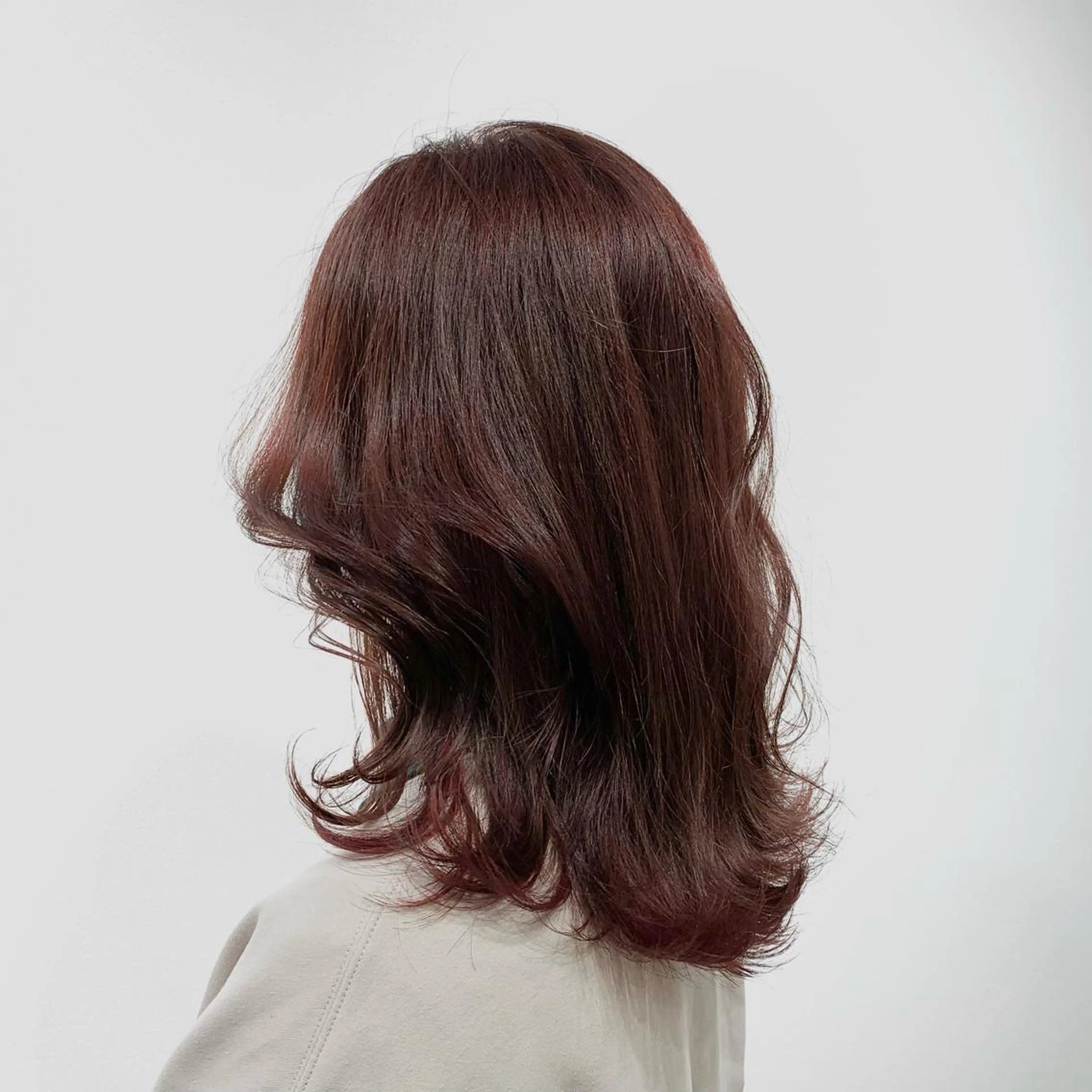 セミロング カラー ヘアアレンジ キヨミ 韓国レイヤーカットのヘアスタイル