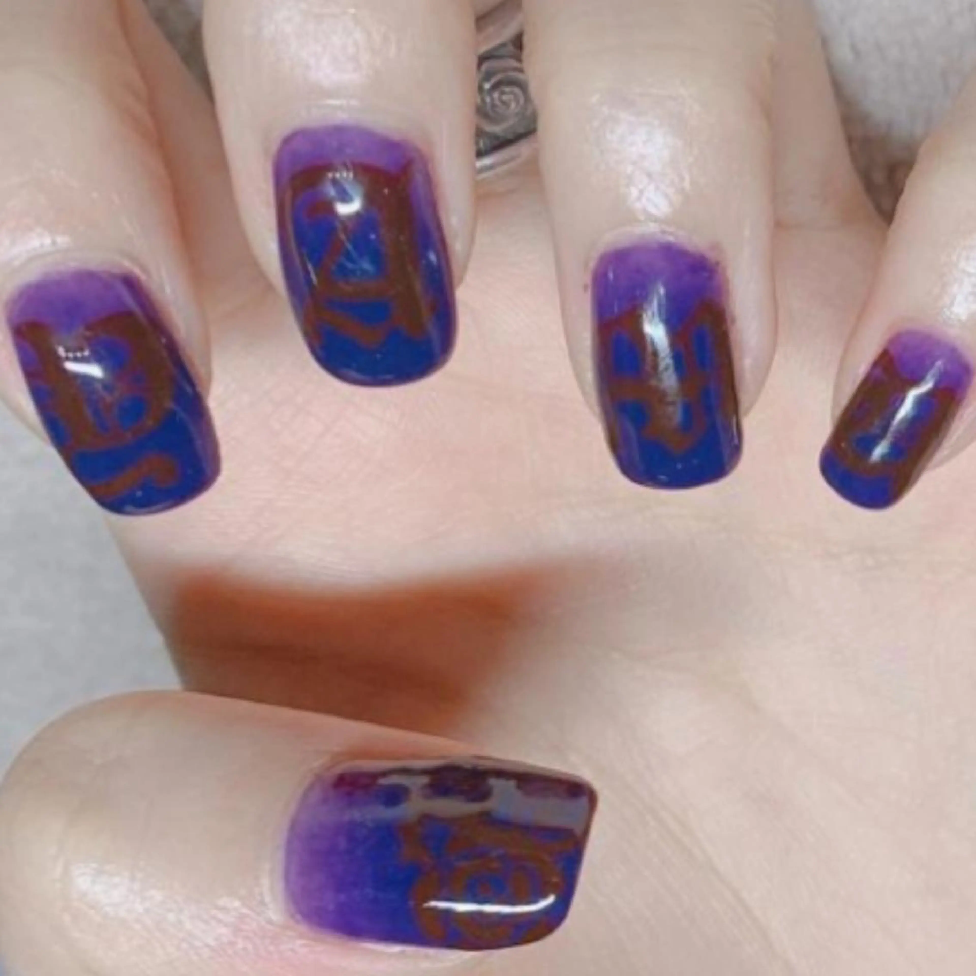 ネイル アートネイル ブルー グラデーション パープル ハンドネイル よしだ ひろきのネイルデザイン