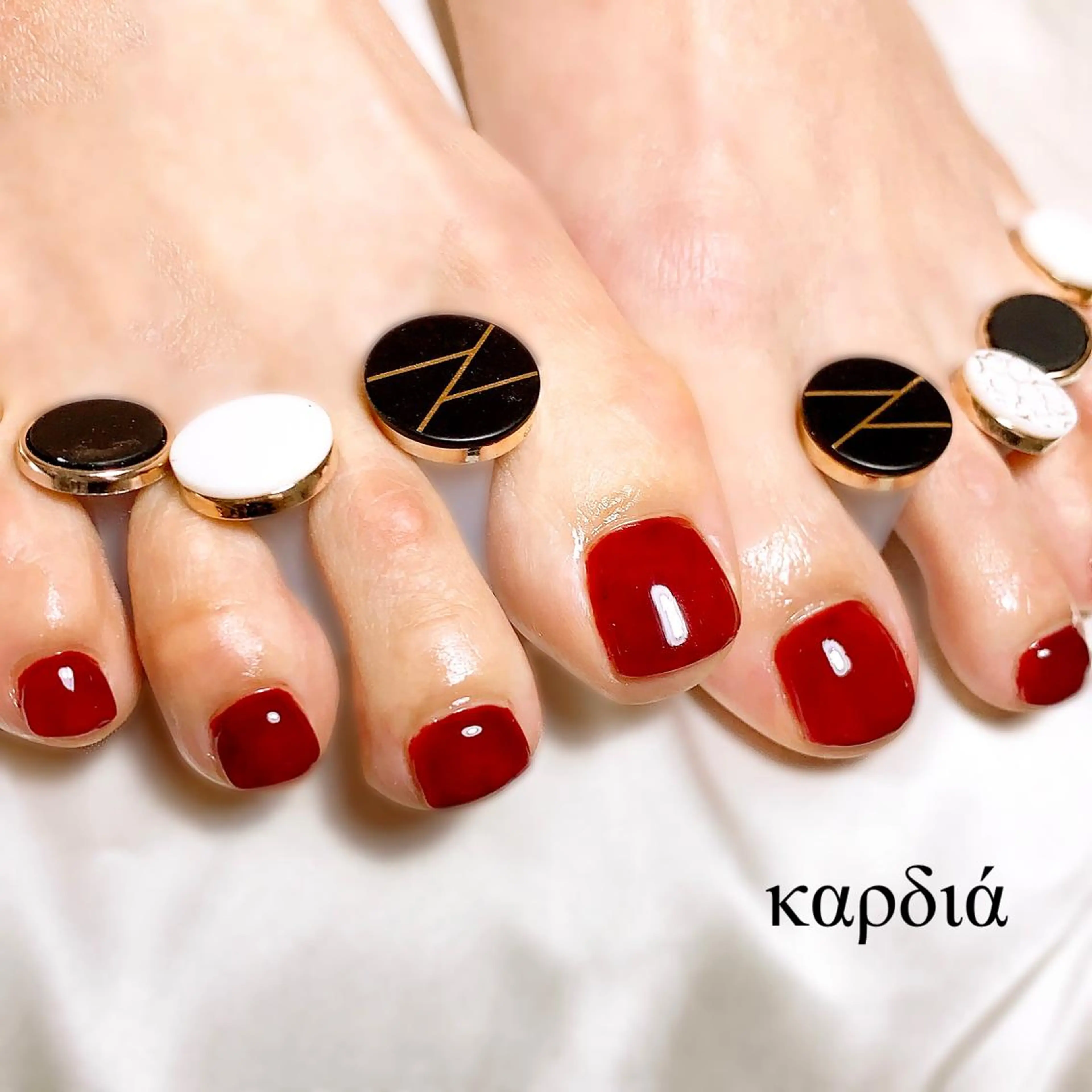 ネイル フットネイル καρδιά -ｶﾙﾃﾞｨｱ-のネイルデザイン