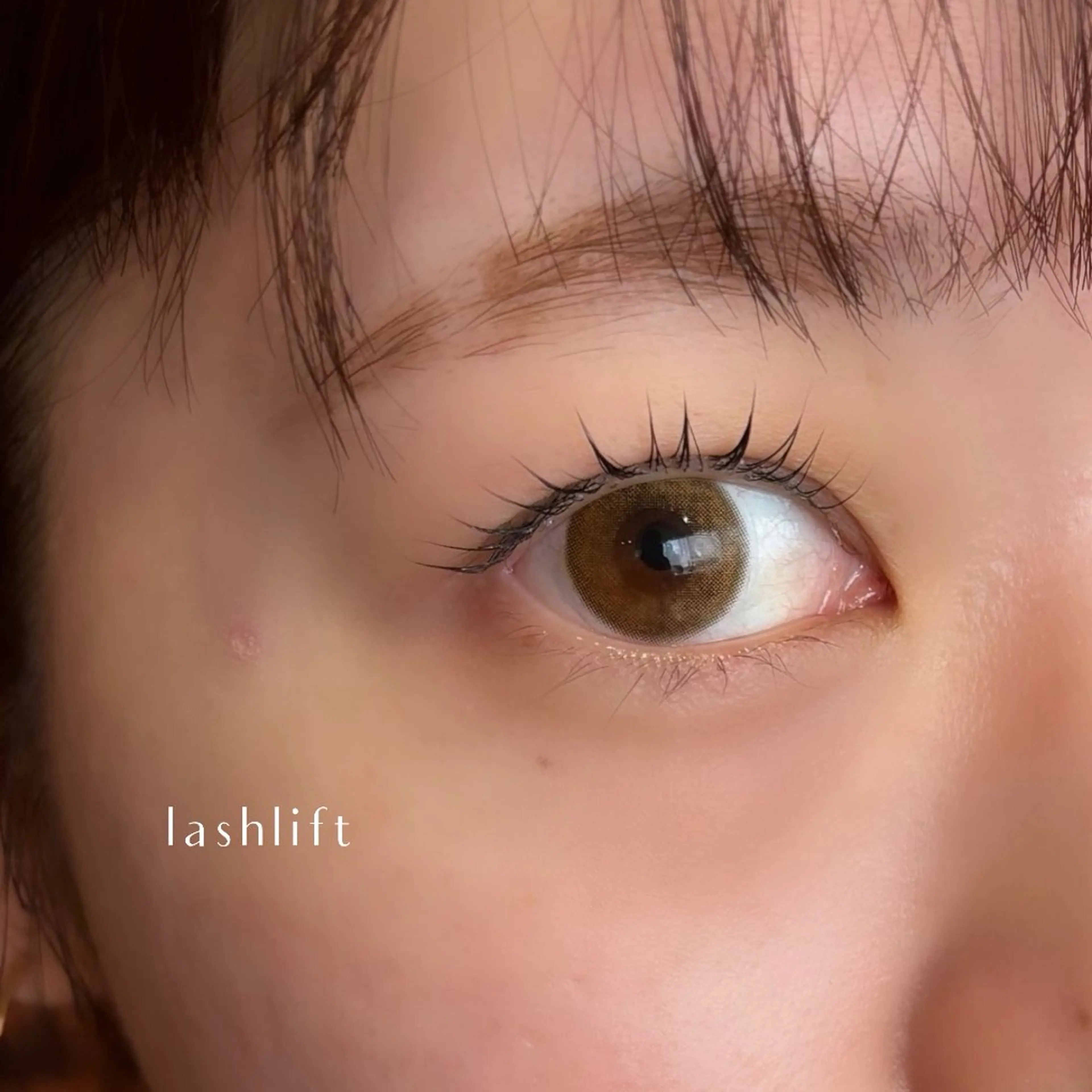 マツエク・マツパ LUCY NAIL&EYE所属・LUCY心斎橋 奥野の眉毛・アイブロウイメージ