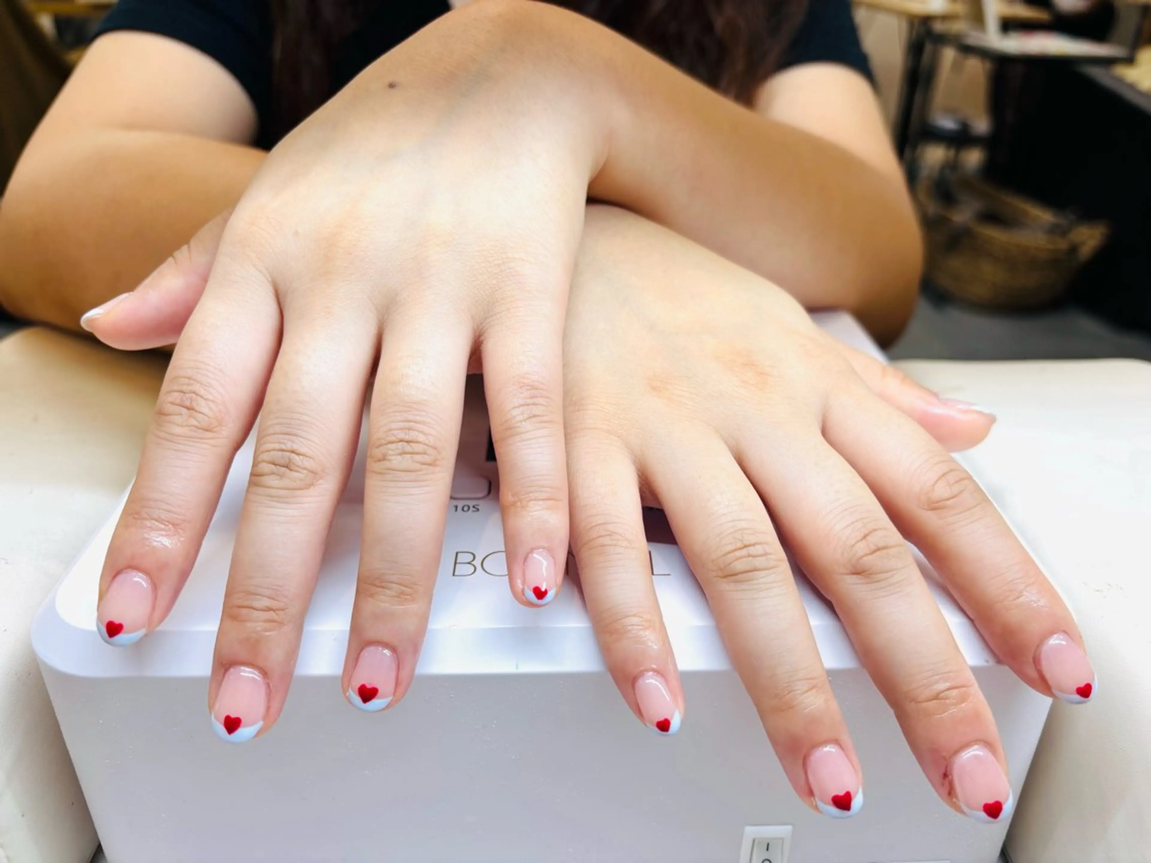 ネイルサロンエーナイン本店所属・もろずみ あやのネイルデザイン