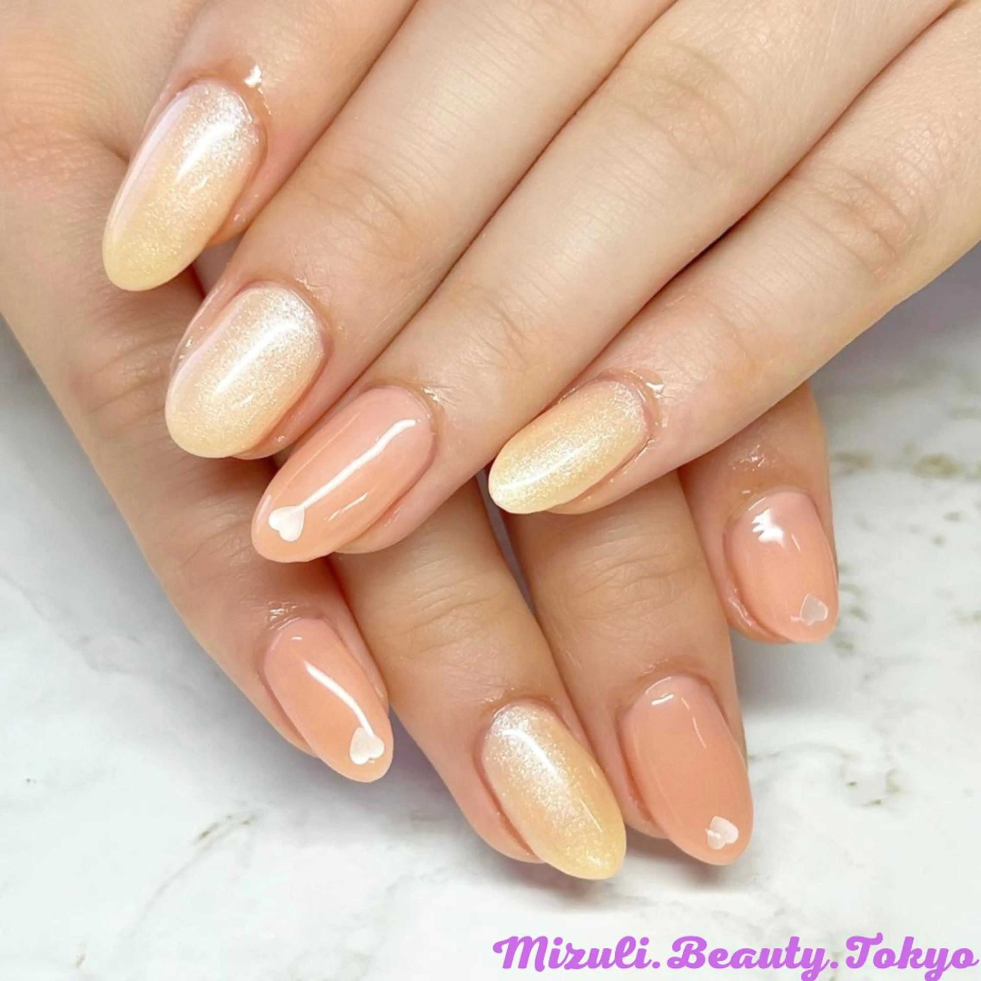 ネイル Mizuliネイル 眉毛メイクのサロンのネイルデザイン