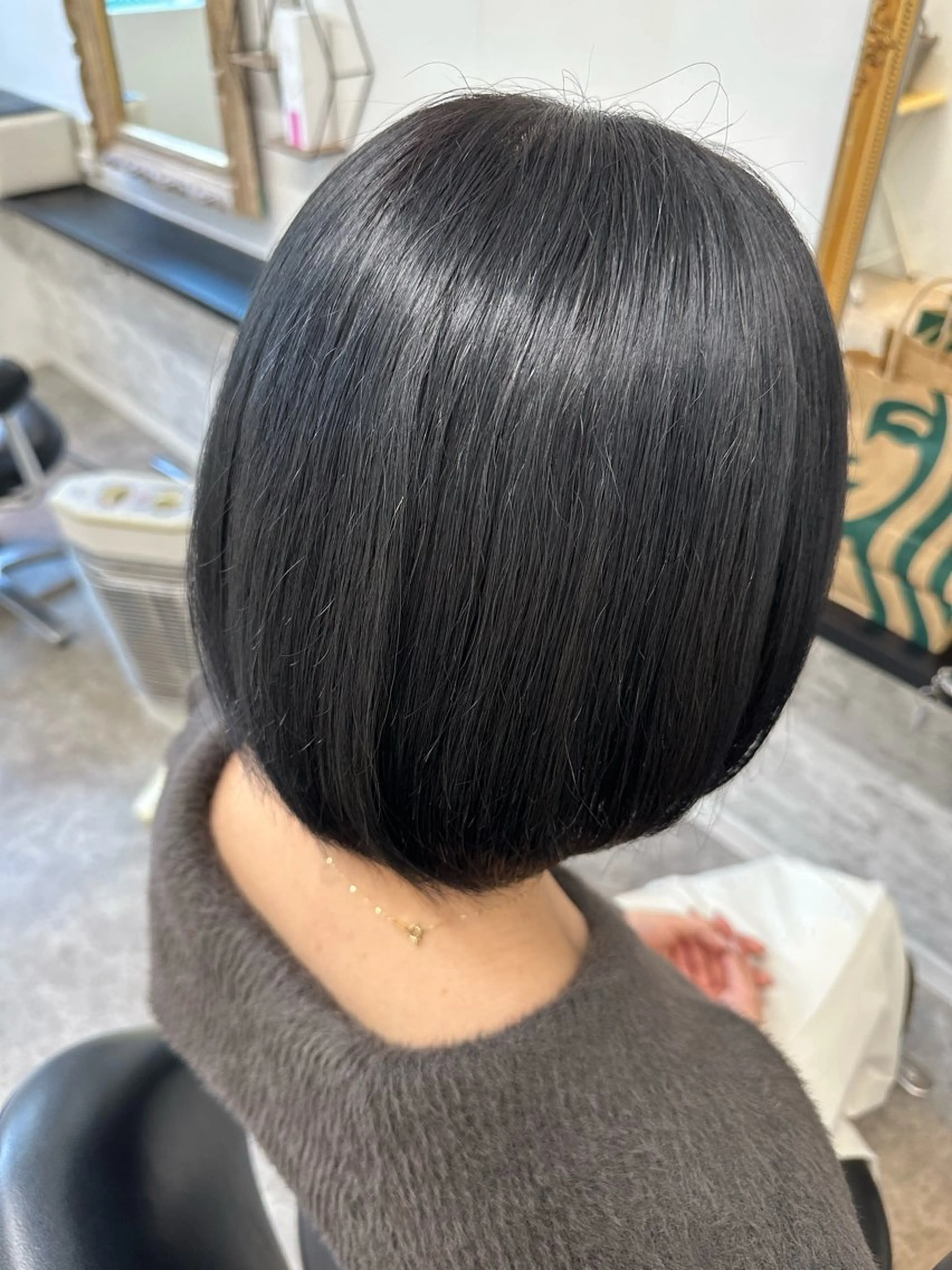セミロング カラー ✂️無料カットモデル ✂️佐々木悠月のヘアスタイル