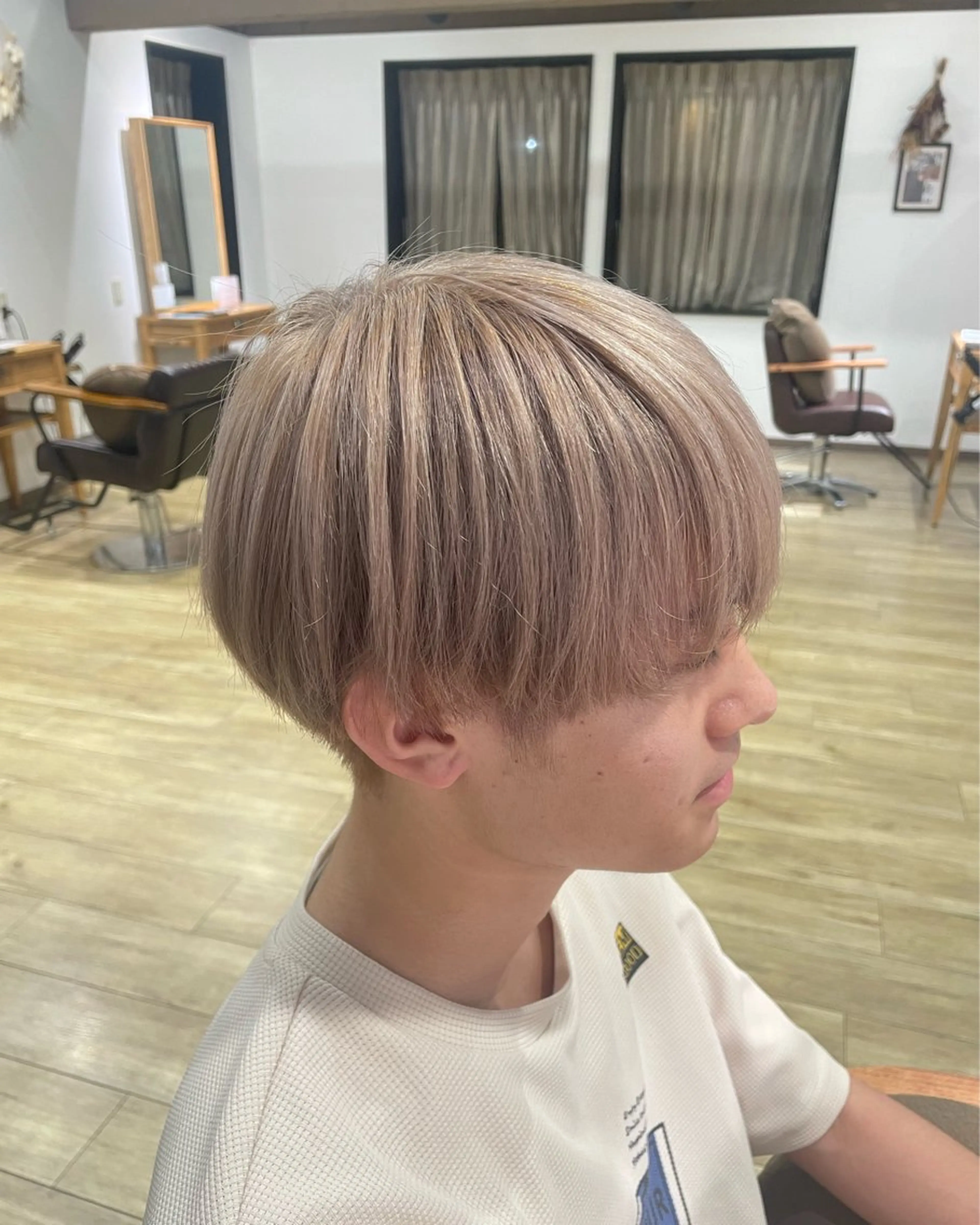 ショート ヘアカラー 木村 真知子のヘアスタイル