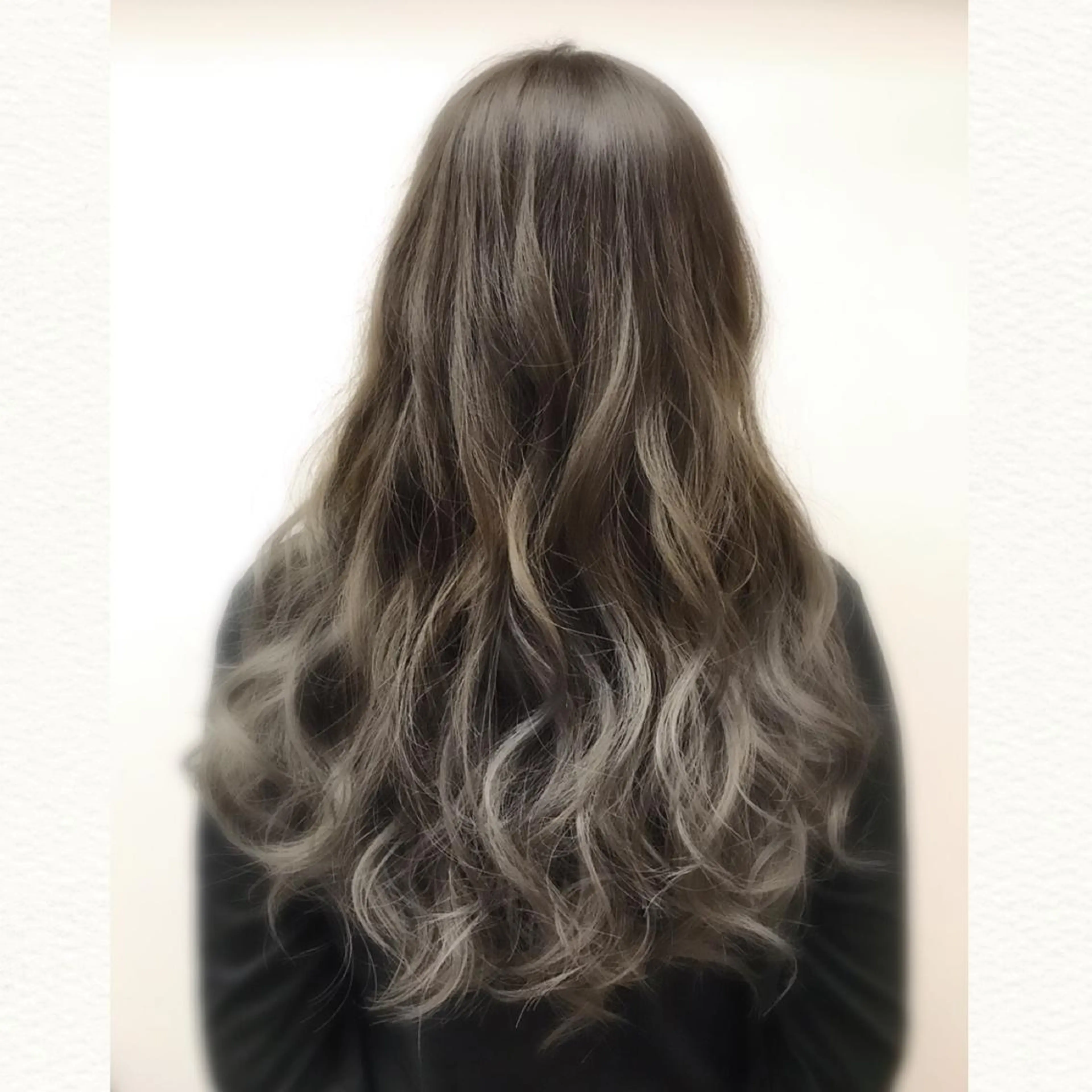 ショート ミディアム セミロング ロング カラー アッシュ アッシュグレー ブリーチ グラデーションカラー 外国人風カラー hair design BRAT所属・岩崎 よしの /BRAT/築地口のヘアスタイル