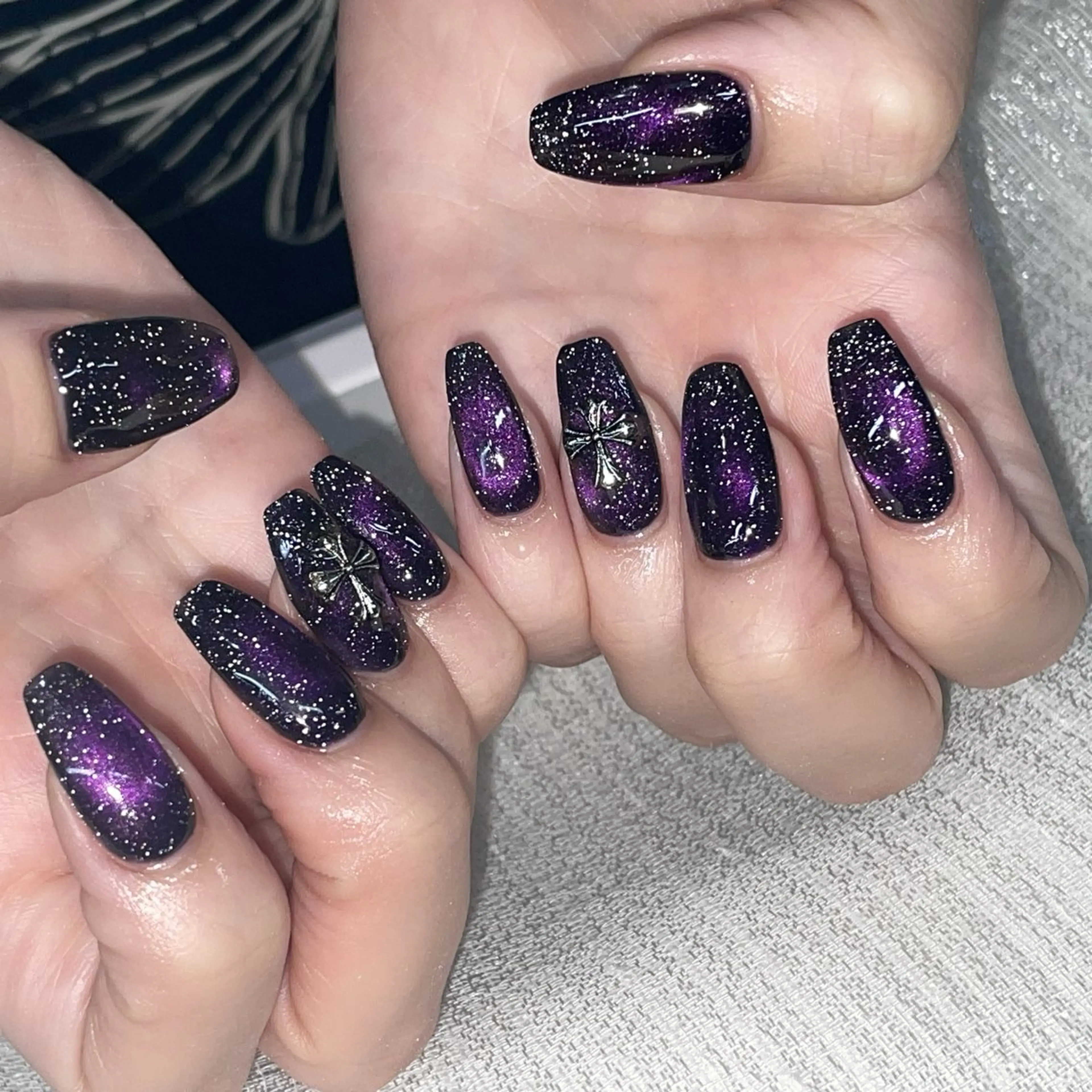 ネイル フラッシュネイル フラッシュマグ マグネットネイル 冬ネイル 林 ✨syousyouのネイルデザイン