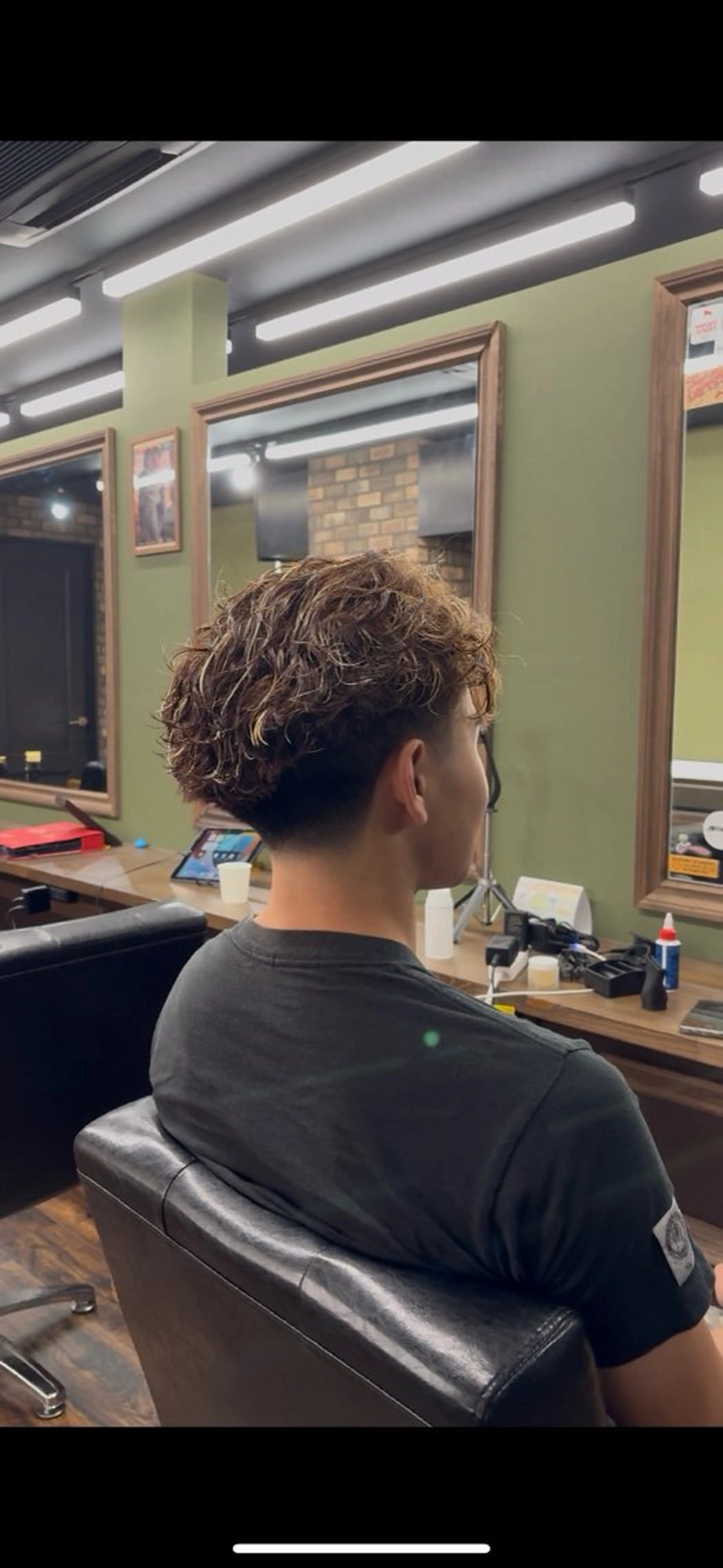 パーマ メンズ フェードカット カット パーマ 川崎 健翔のヘアスタイル