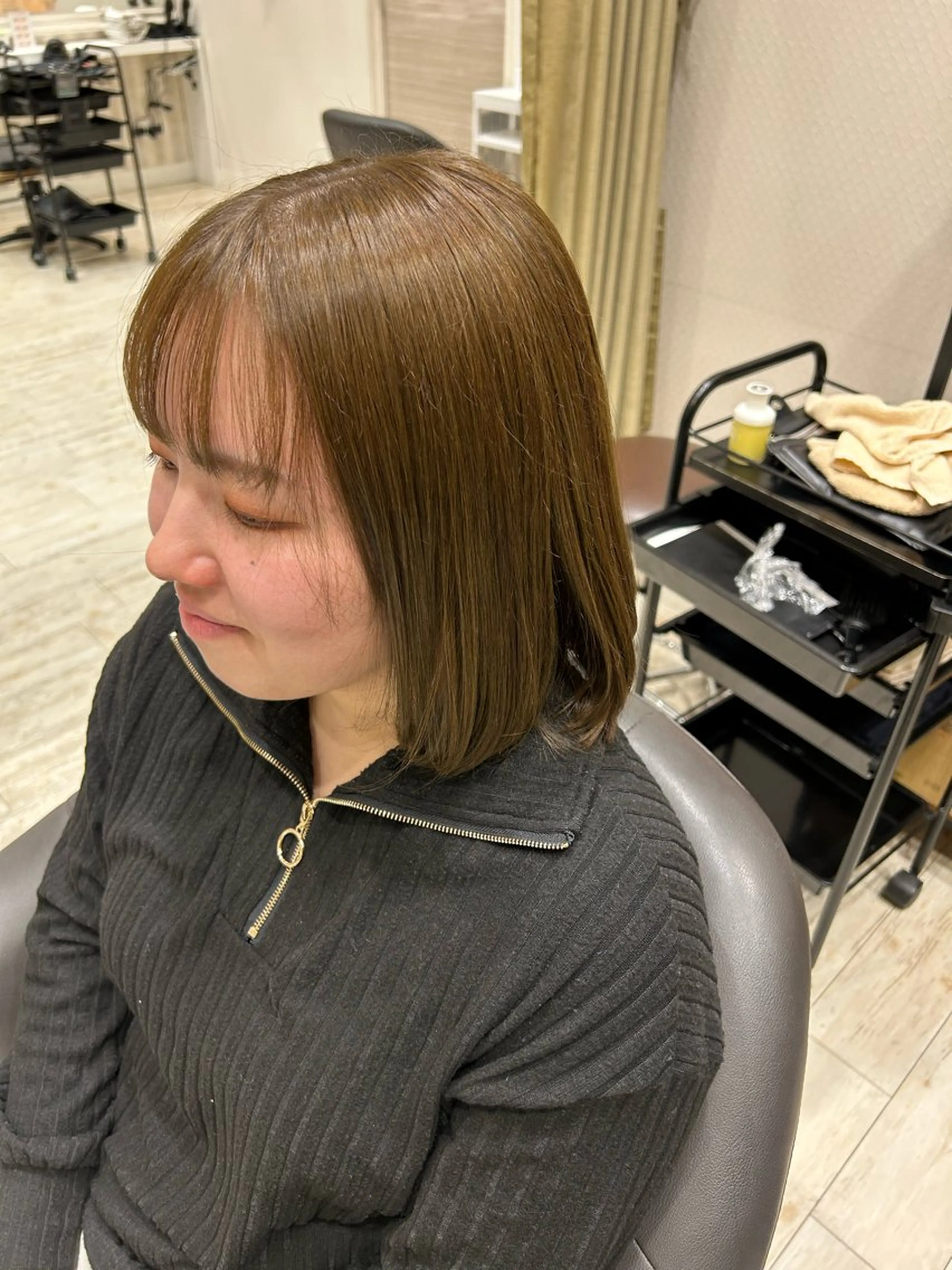 ショート ヘアカラー ZELEイオンタウン名西所属・池田 翔元のヘアスタイル
