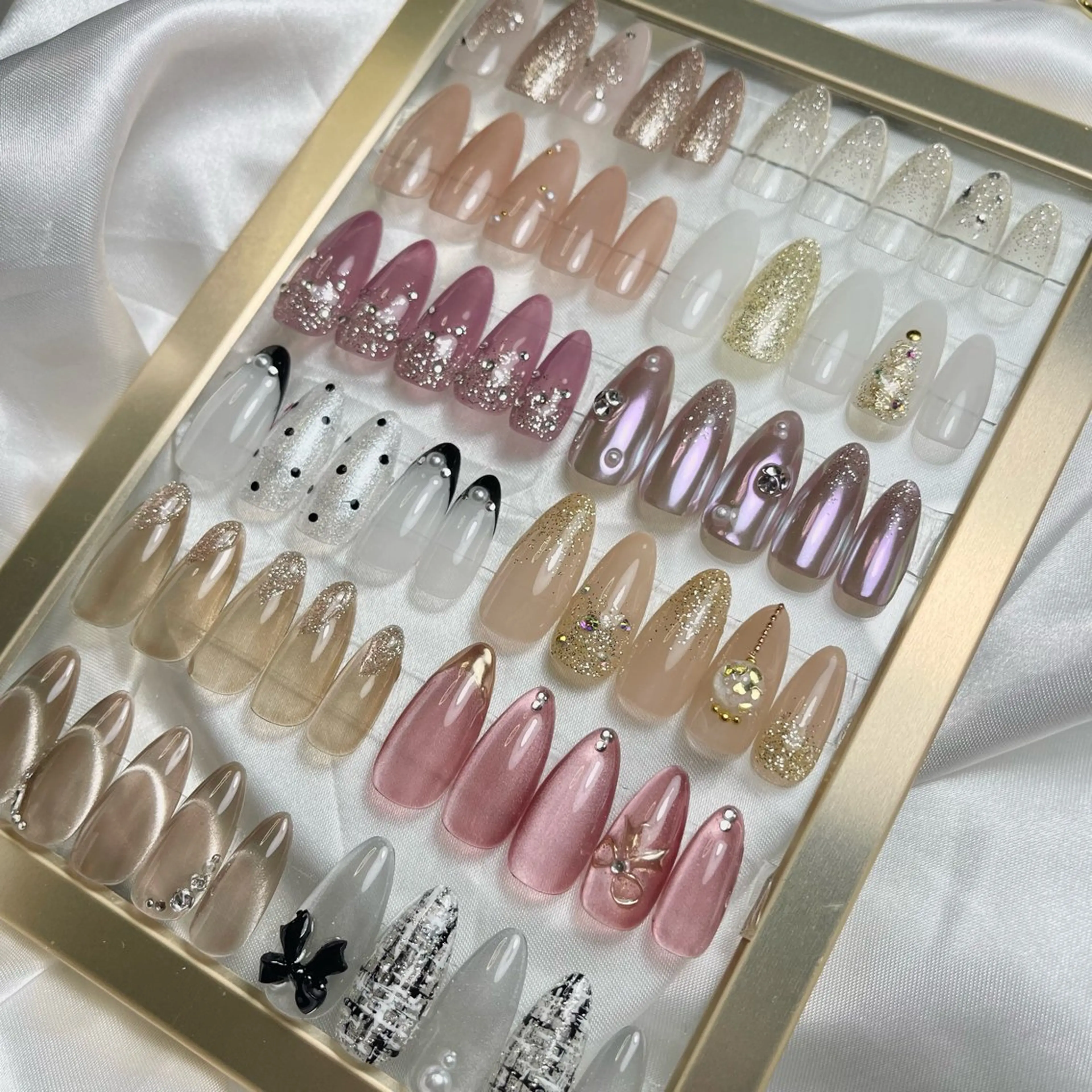 ネイル マグネットネイル ハンドネイル RE SALONのネイルデザイン