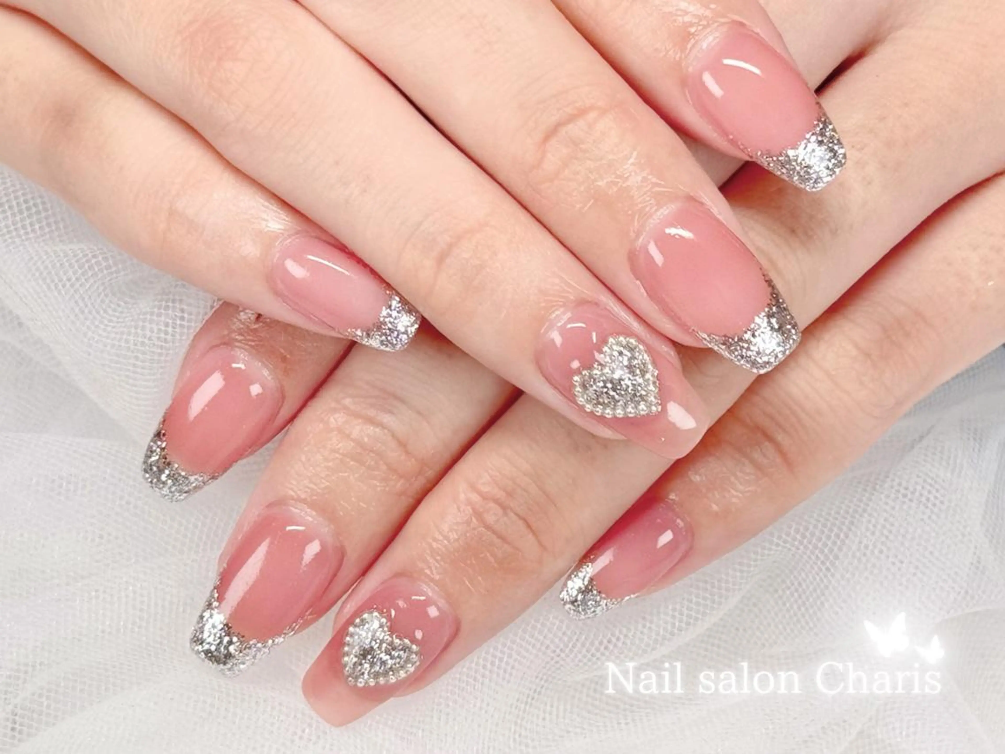 ネイル Nailsalon Charis.yuのネイルデザイン