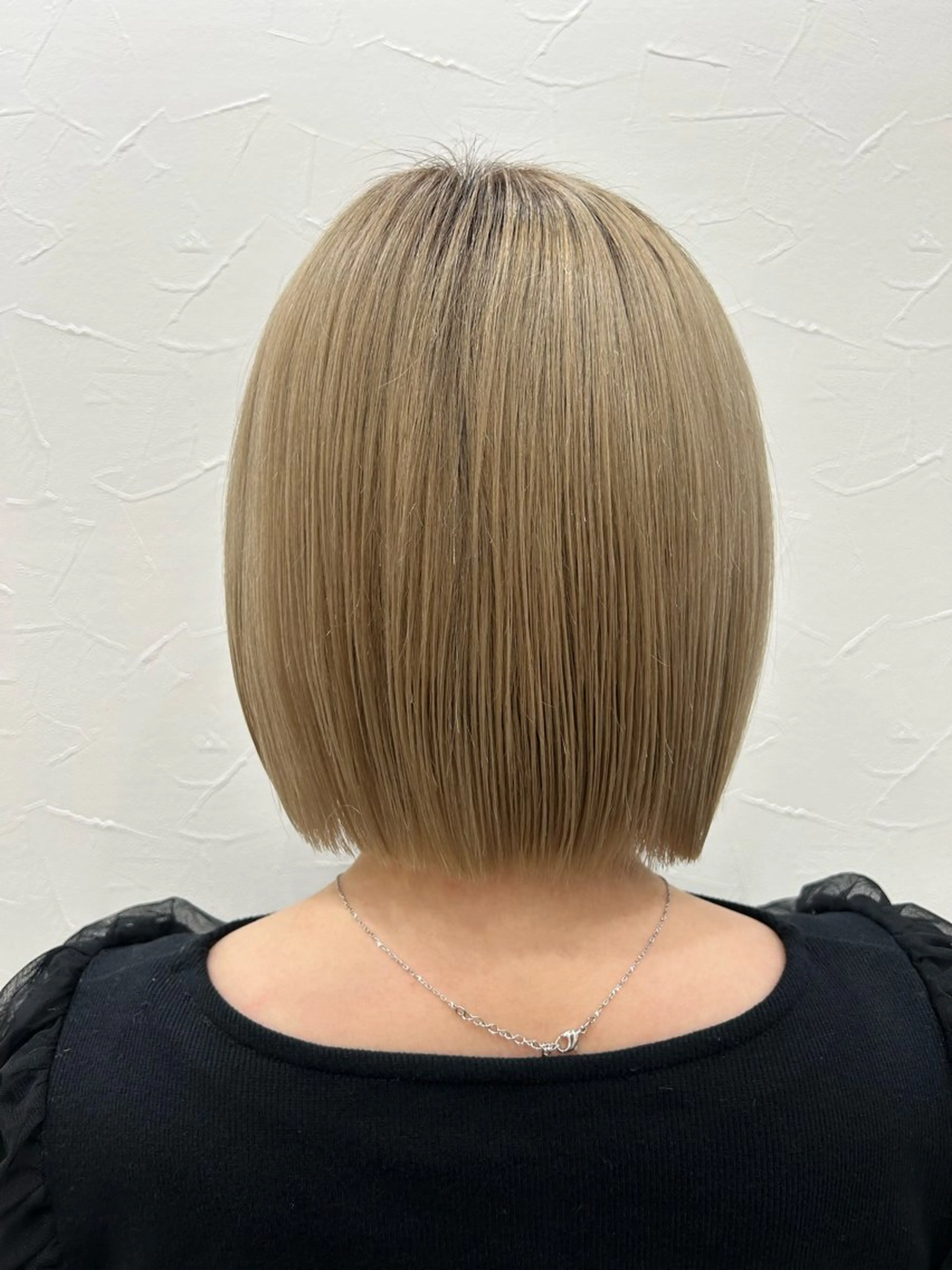 ショート ボブ 疋田 伽菜子のヘアスタイル