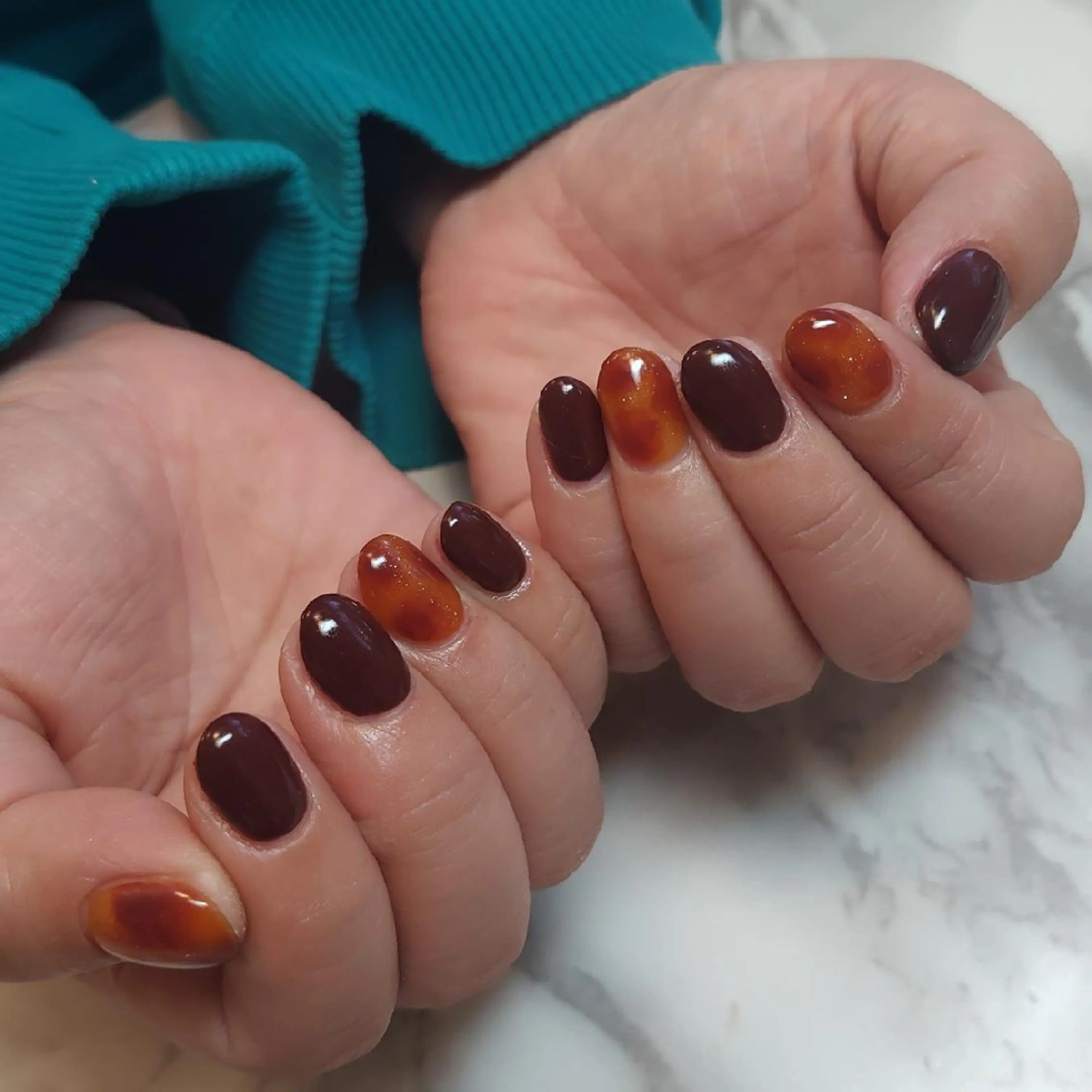 ネイル べっ甲ネイル ジェヌインネイル 河内のネイルデザイン