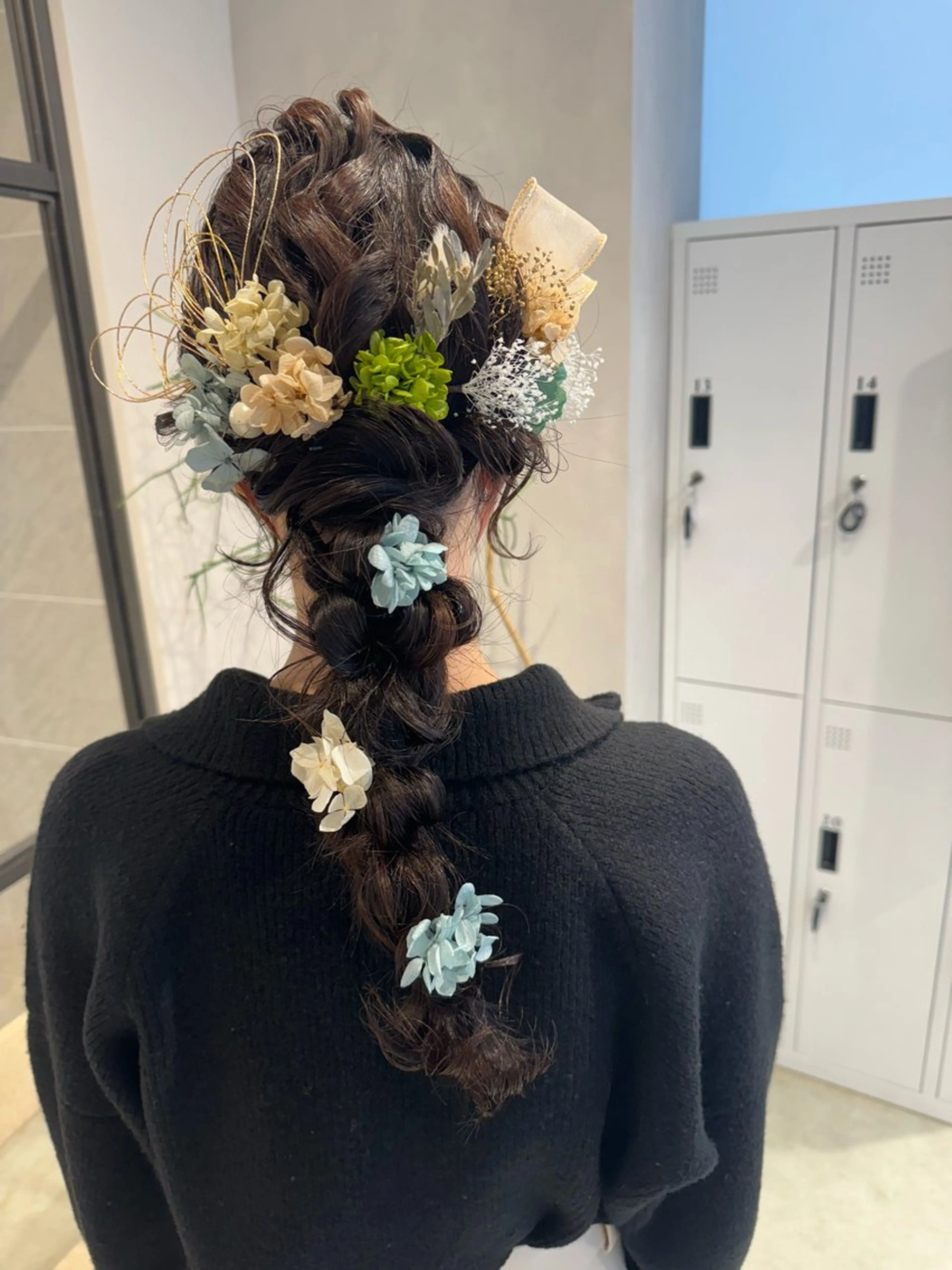 ロング ヘアアレンジ 卒業式のヘアスタイル ヘアセット 透明感カラー✨艶髪 制作🌱山根あゆみのヘアスタイル