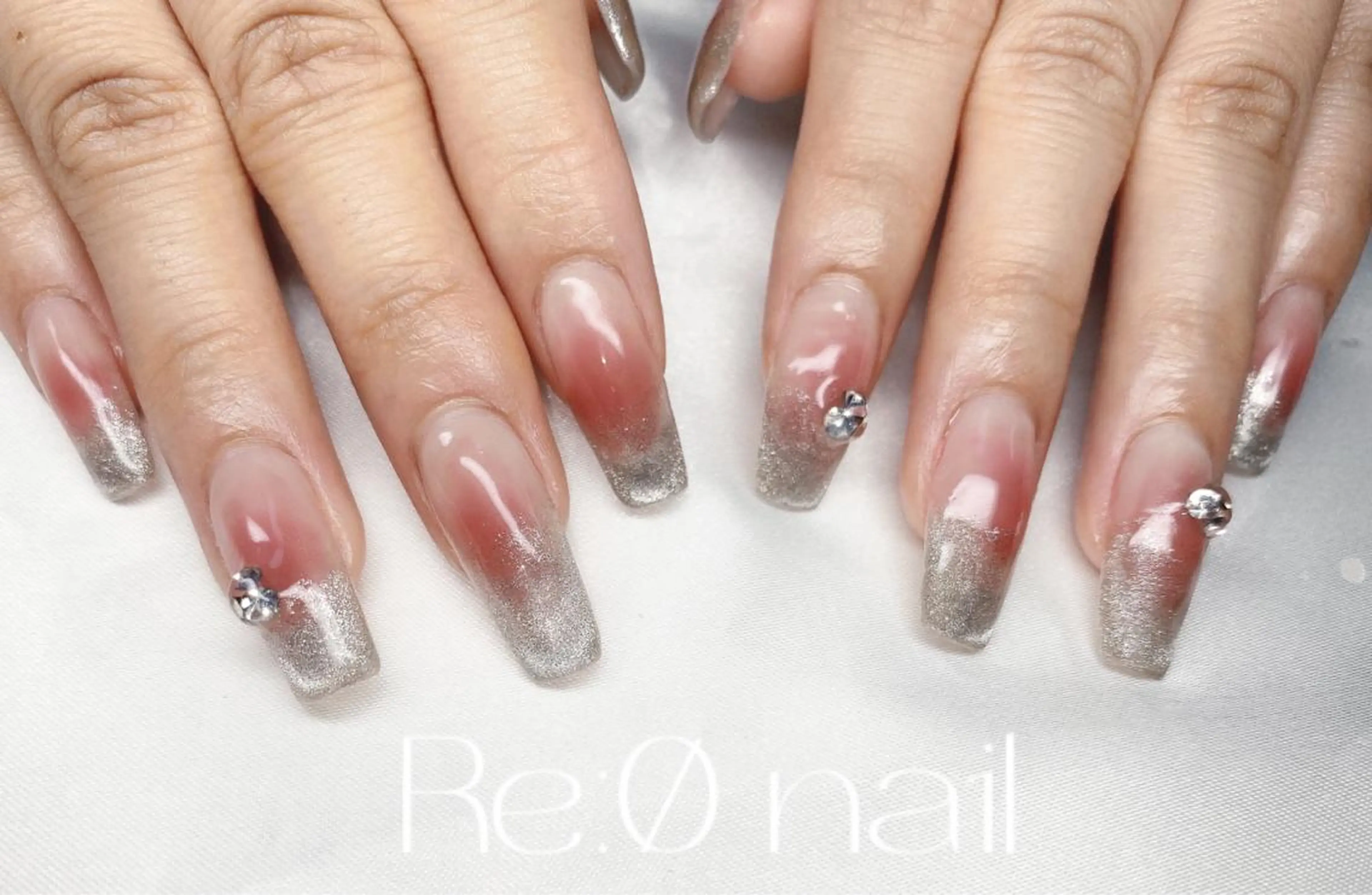ネイル チークネイル マグネットネイル ハンドネイル Re:Ø nail 🩵TSUJIのネイルデザイン