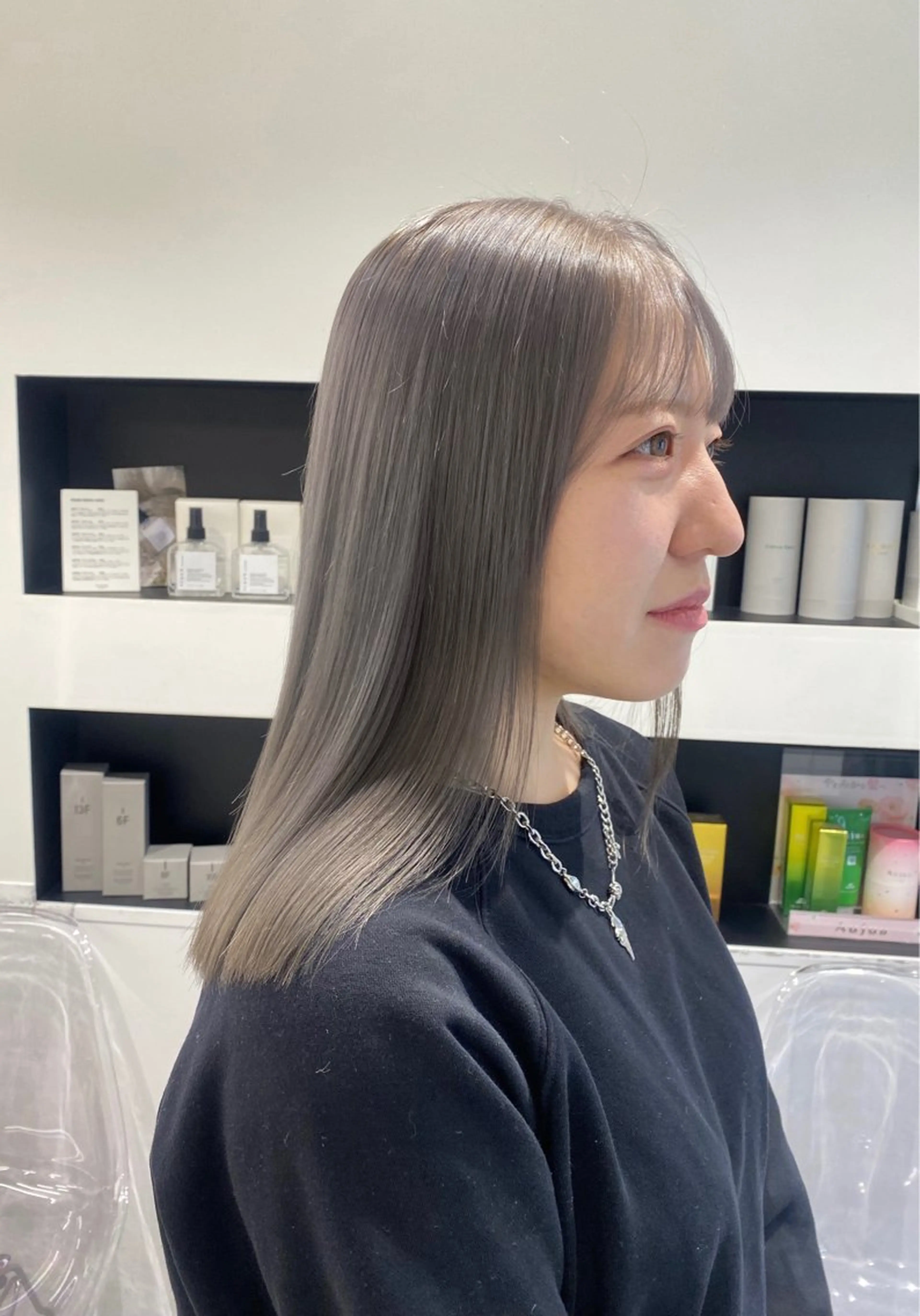 ロング カラー ブリーチ ケアブリーチ 透明感カラー ハイトーンカラー 韓国風カラー emu所属・けいこ🍊ニュアンス ネイル/個性派ネイルのネイルデザイン