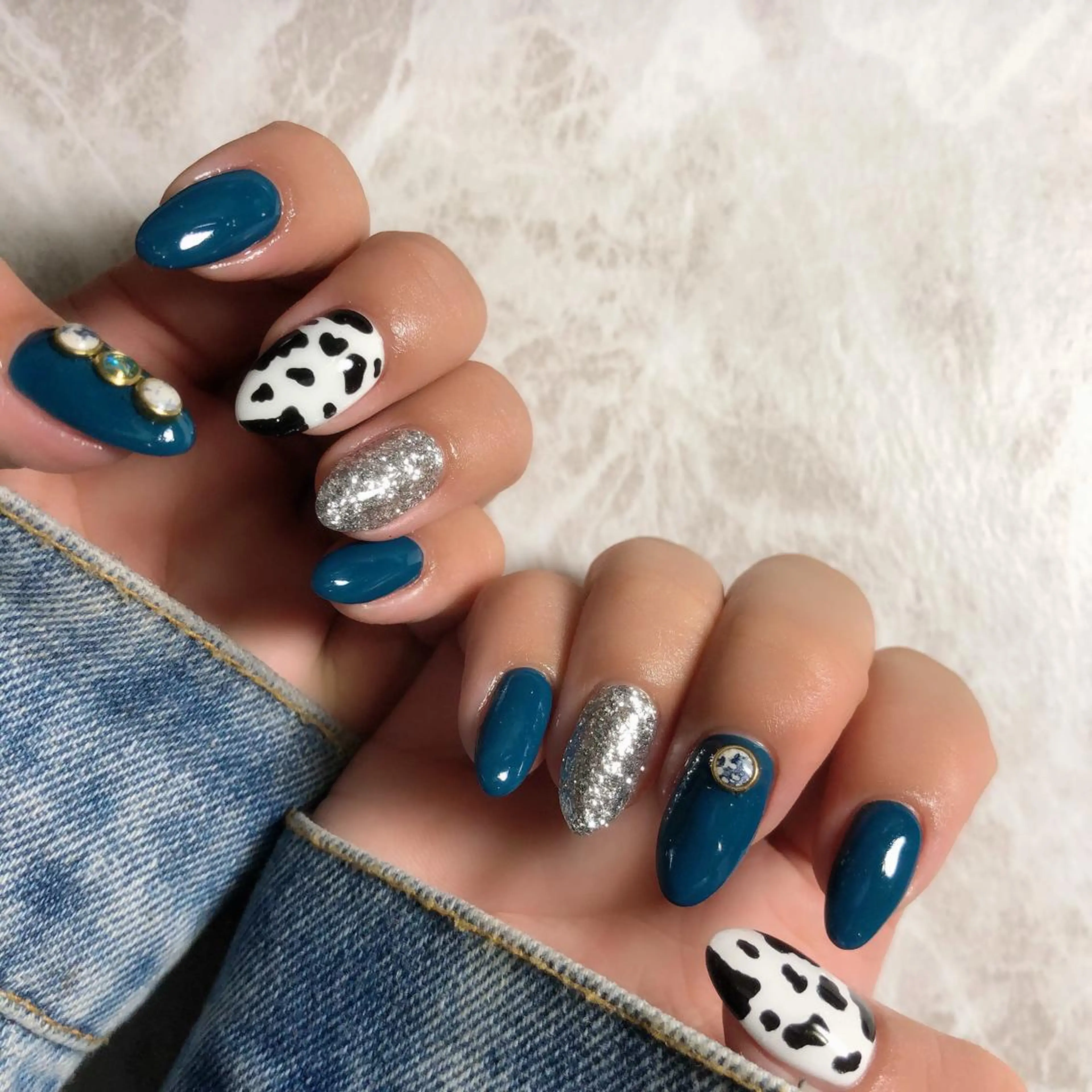 ネイル アニマル柄 フットネイル フレンチネイル ジェルネイル ラメ(グリッター) NEO Beauty Salon所属・𝐍𝐄𝐎 𝐉𝐔𝐑𝐈のネイルデザイン