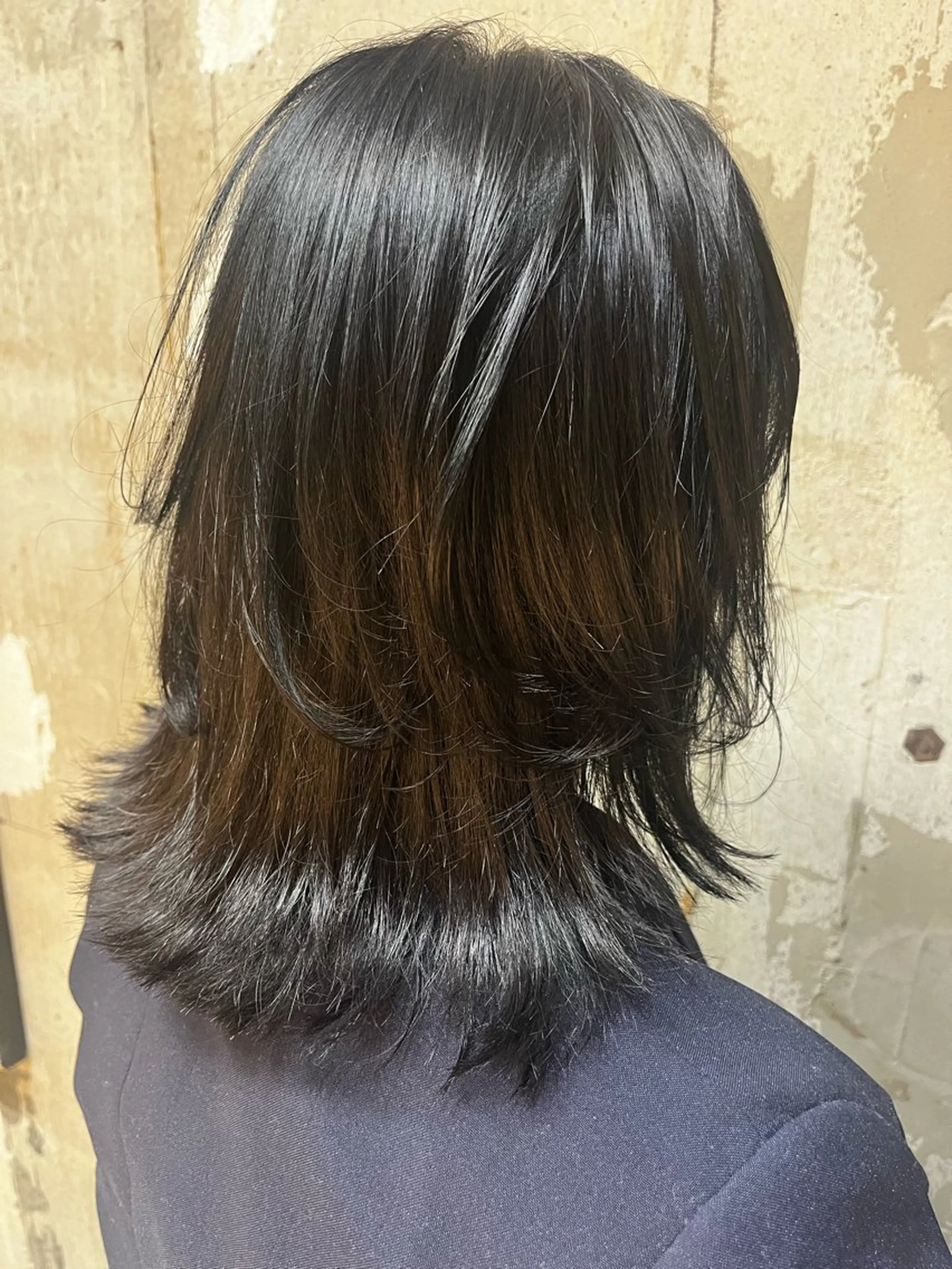 ミディアム レイヤーカット ローレイヤー 高橋 まこのヘアスタイル