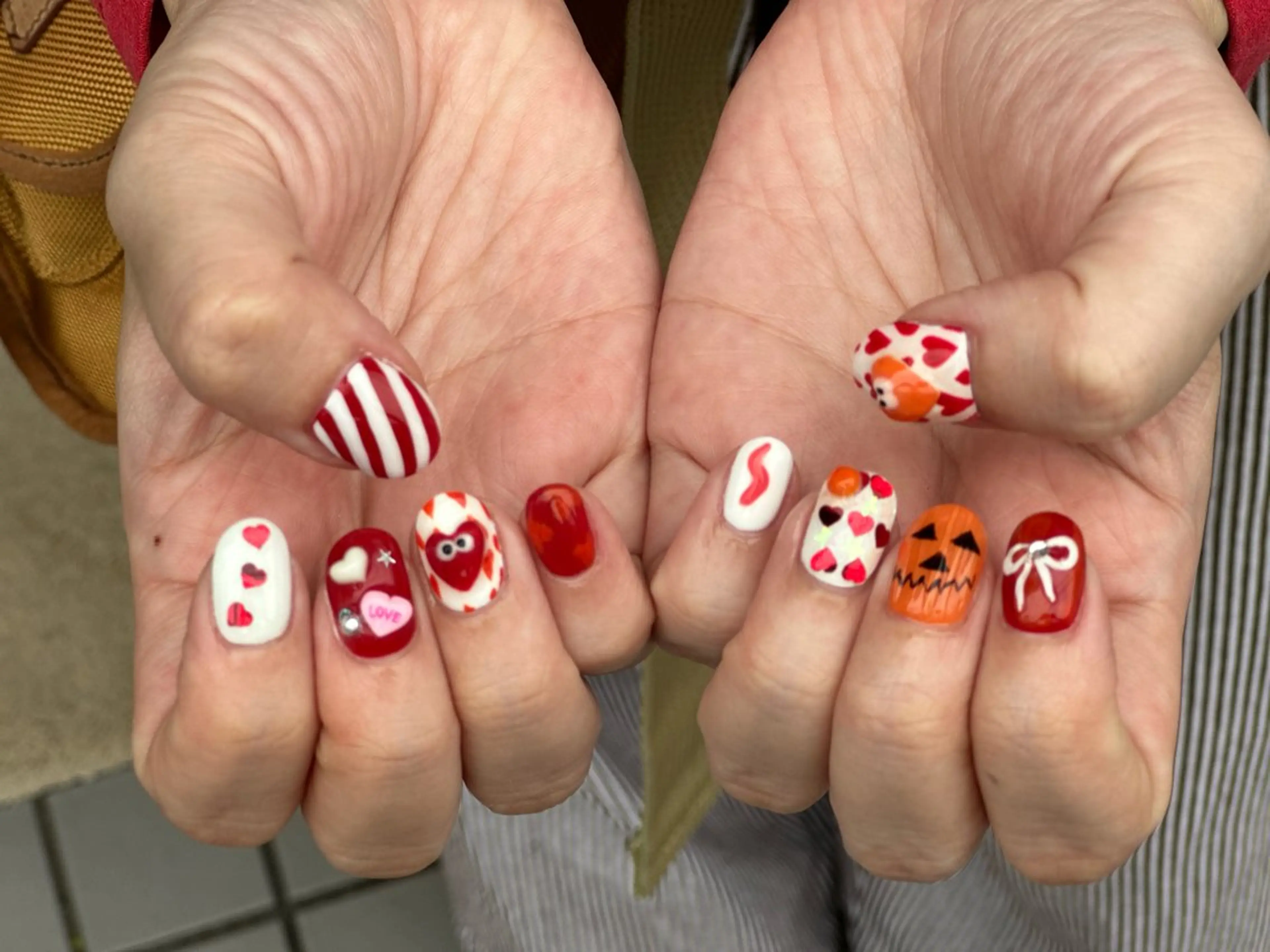 ネイル ジェルネイル ストーンネイル Hair＆Esthe＆Nail　Garden所属・Garden Takeuchiのネイルデザイン