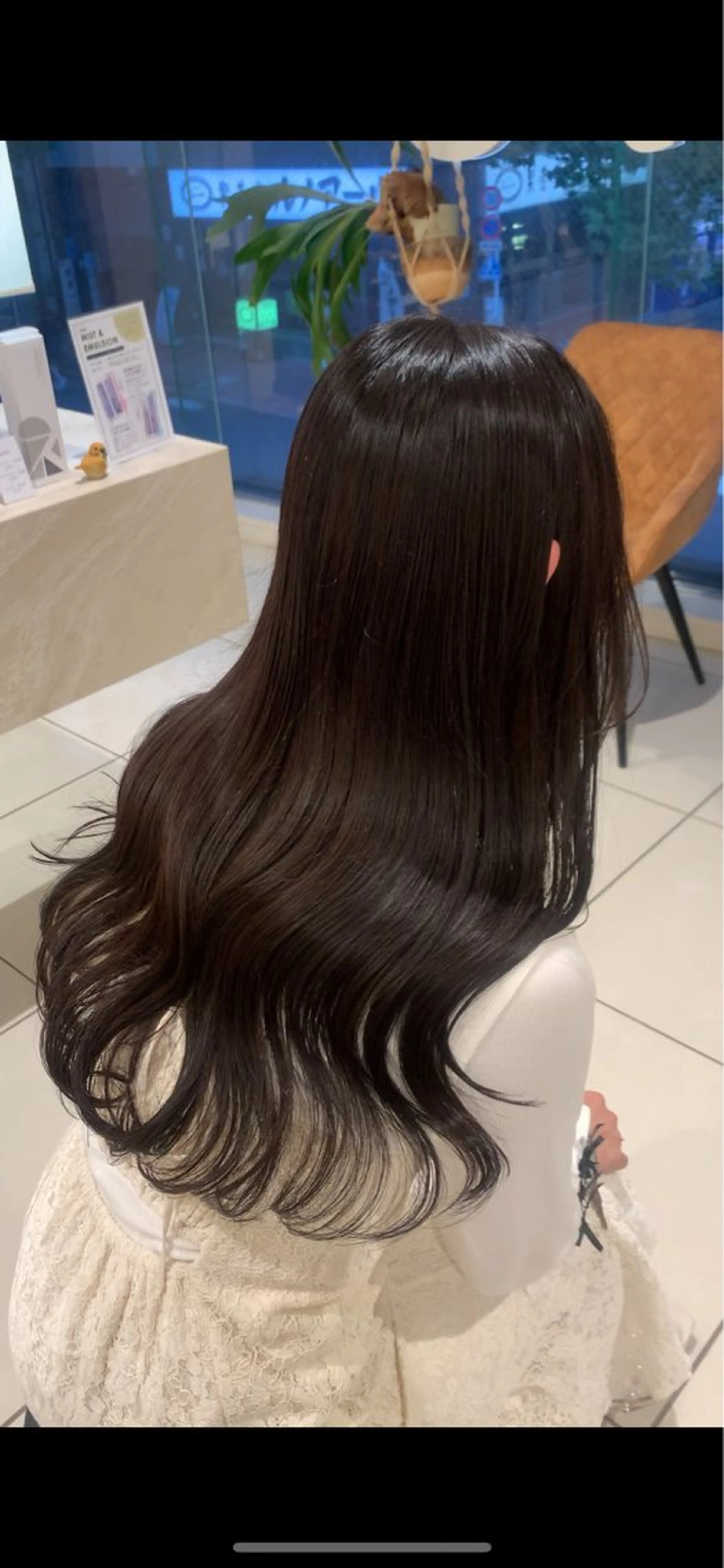 ロング 赤みオフの透明感職人 /ケア重視の美髪施術のヘアスタイル