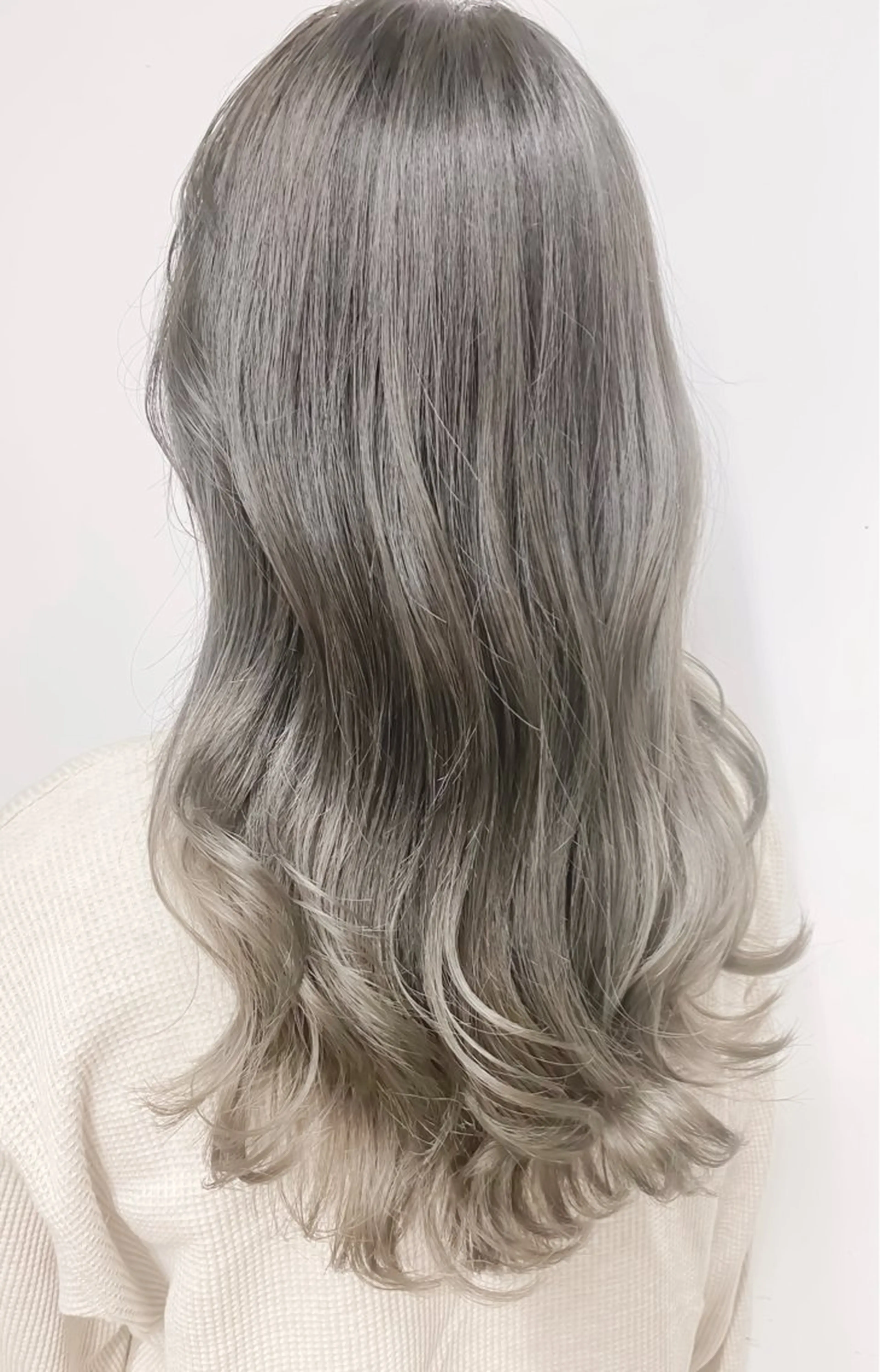 セミロング カラー バレイヤージュ ブリーチ 透明感カラー ダブルカラー ハイライトカラー 竹内ケンゴ🇰🇷 EIGHT藤沢のヘアスタイル