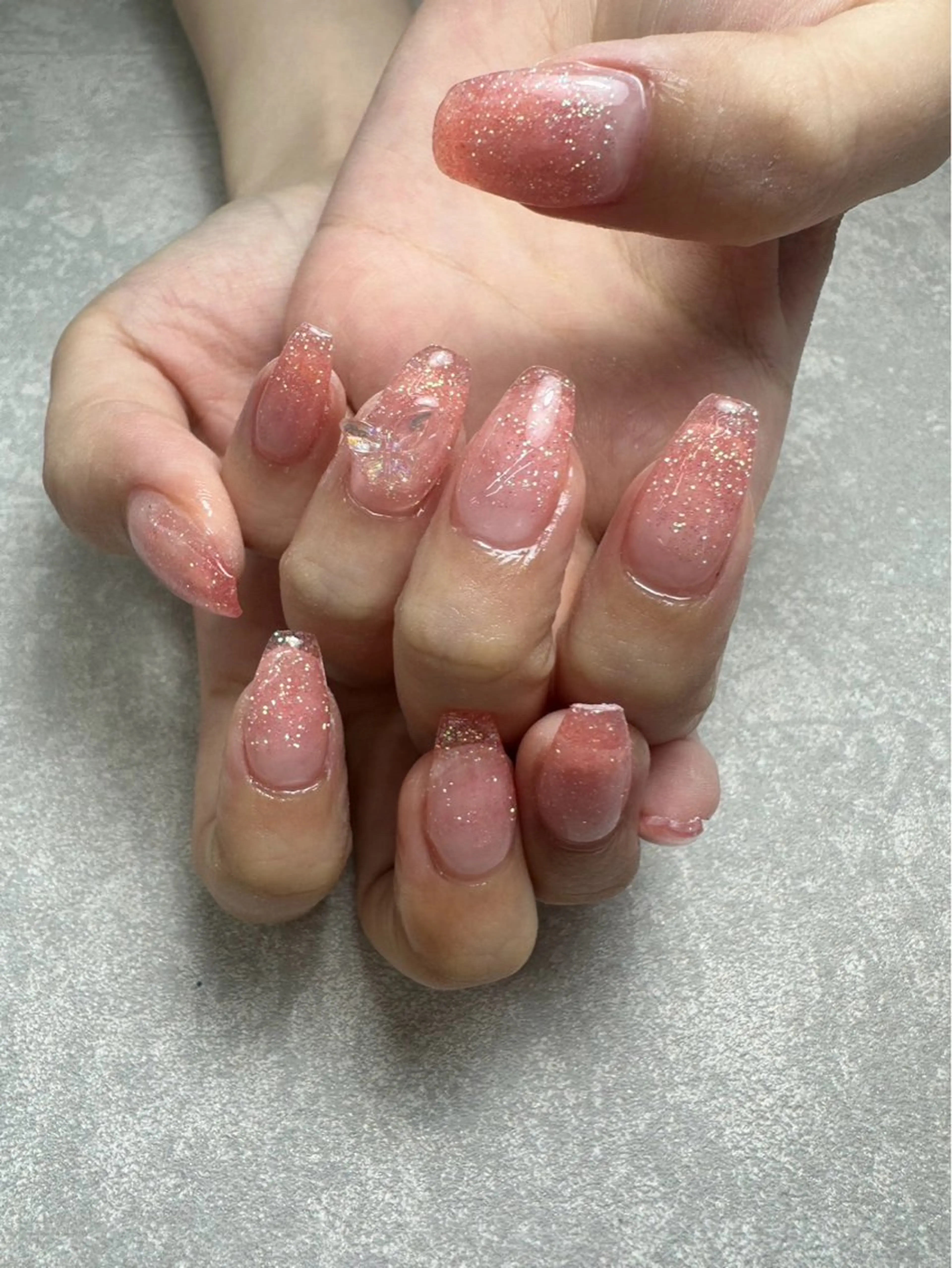 ネイル ラメ(グリッター) ネイルサロンmuumii所属・東十条muumii ネイルまつ毛のネイルデザイン