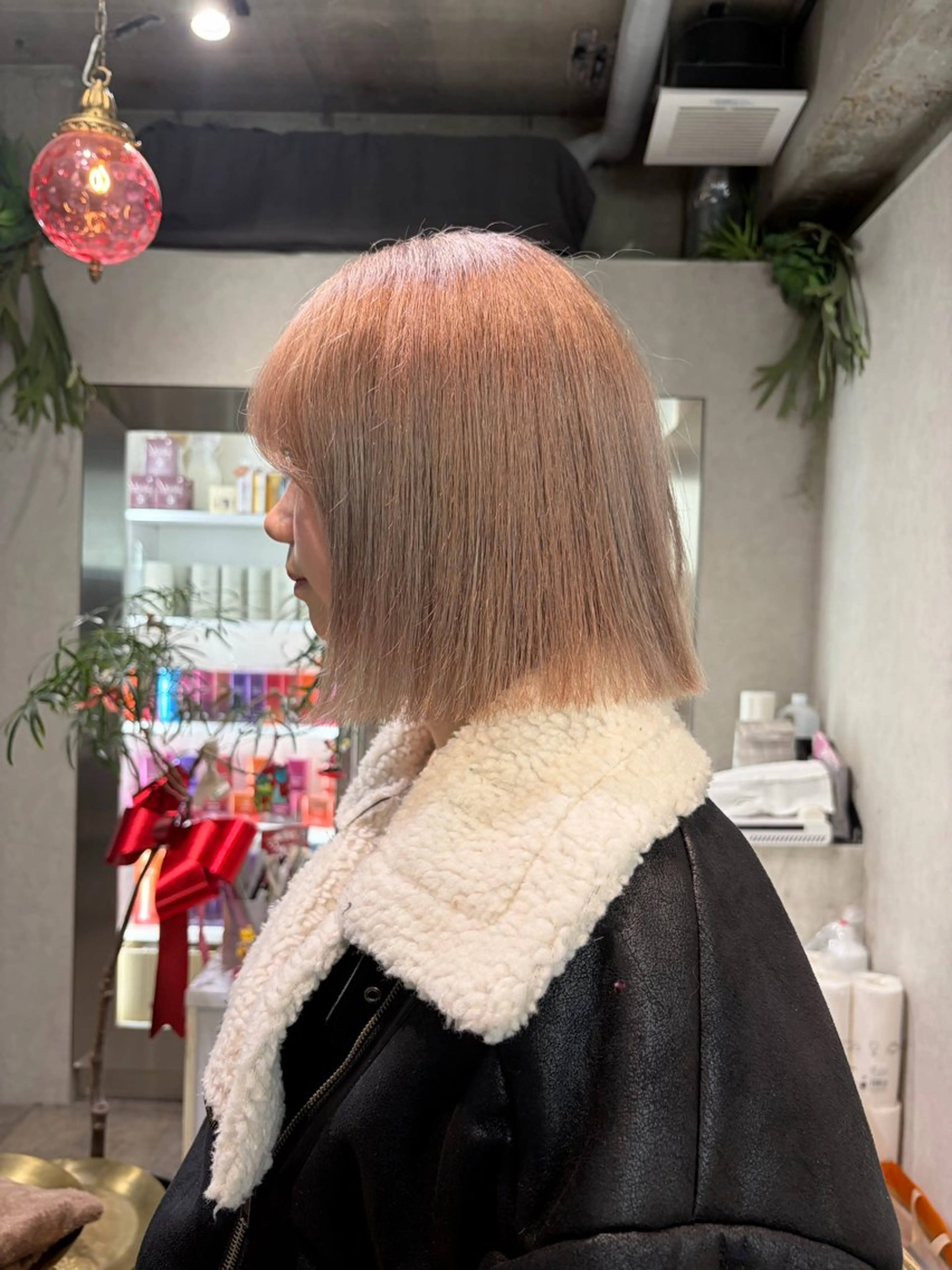 ミディアム カラー ヘアカラー ハイトーン💖 ネイル💅まりなのヘアスタイル