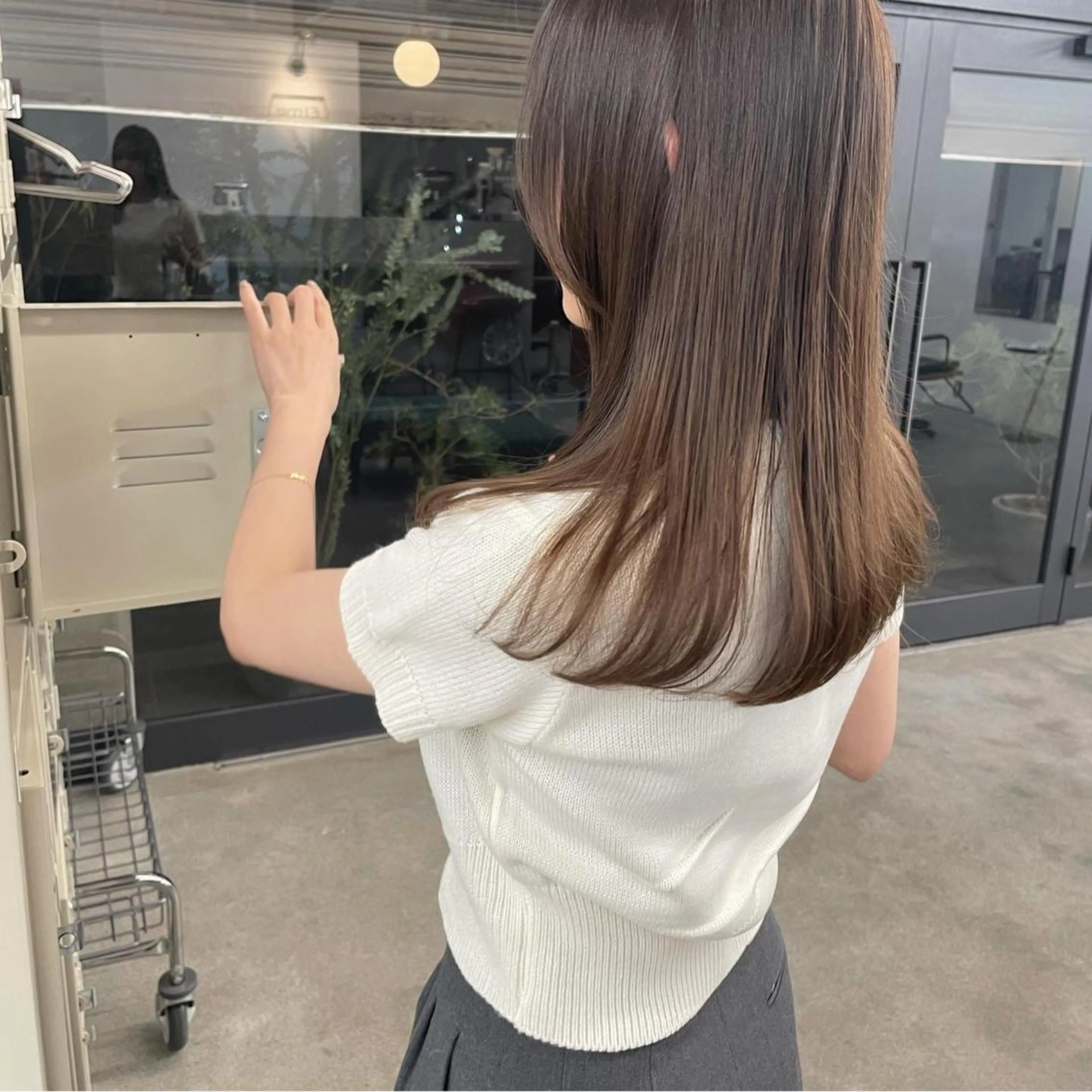 ロング カラー カット ヘアカラー パーマ、ボブ、透明感 カラー、小須田ゆあのヘアスタイル