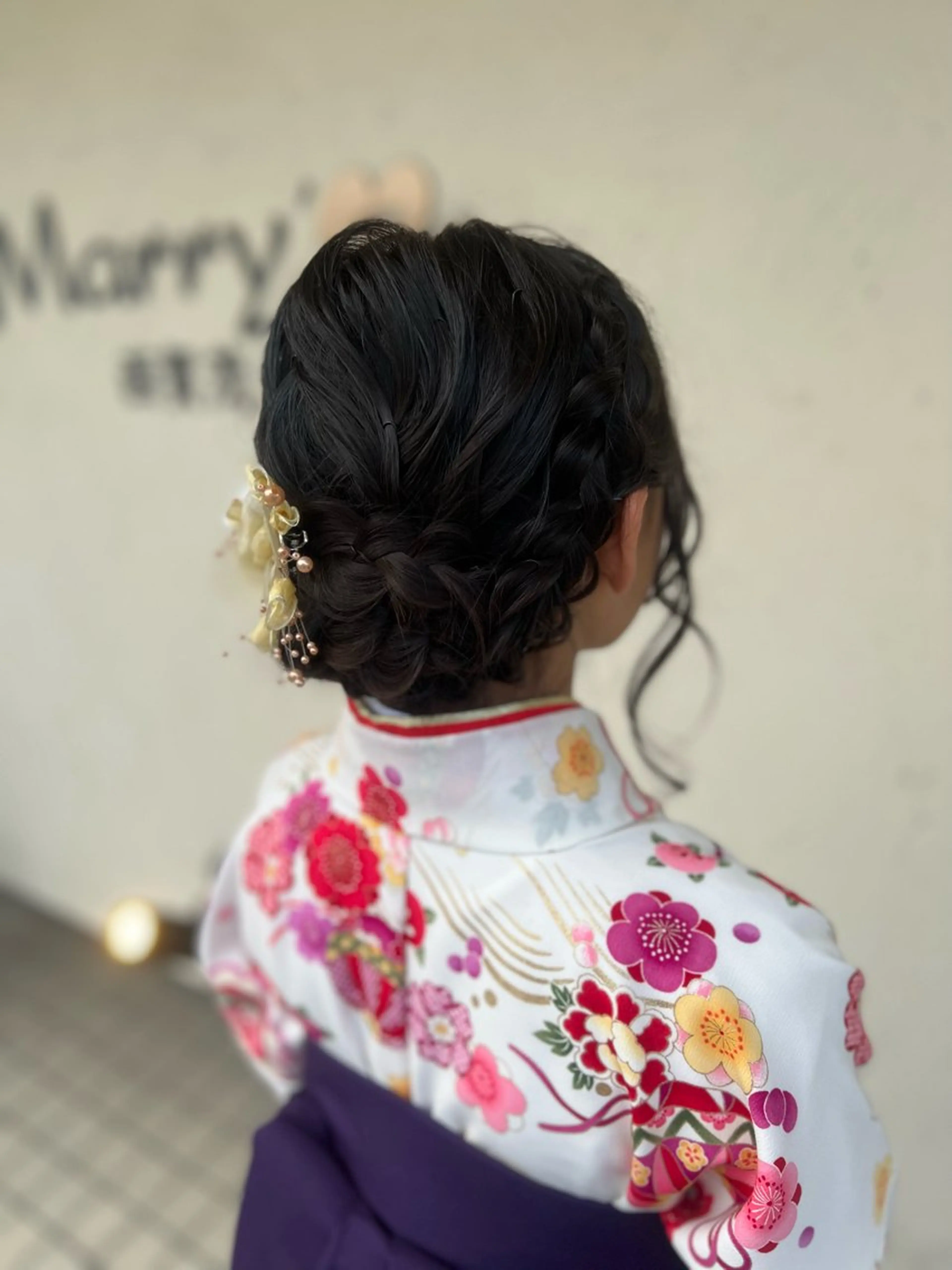 ヘアアレンジ 卒業式のヘアスタイル Marry's 下鴨 マリィズシモガモ所属・坂井 さやかのヘアスタイル