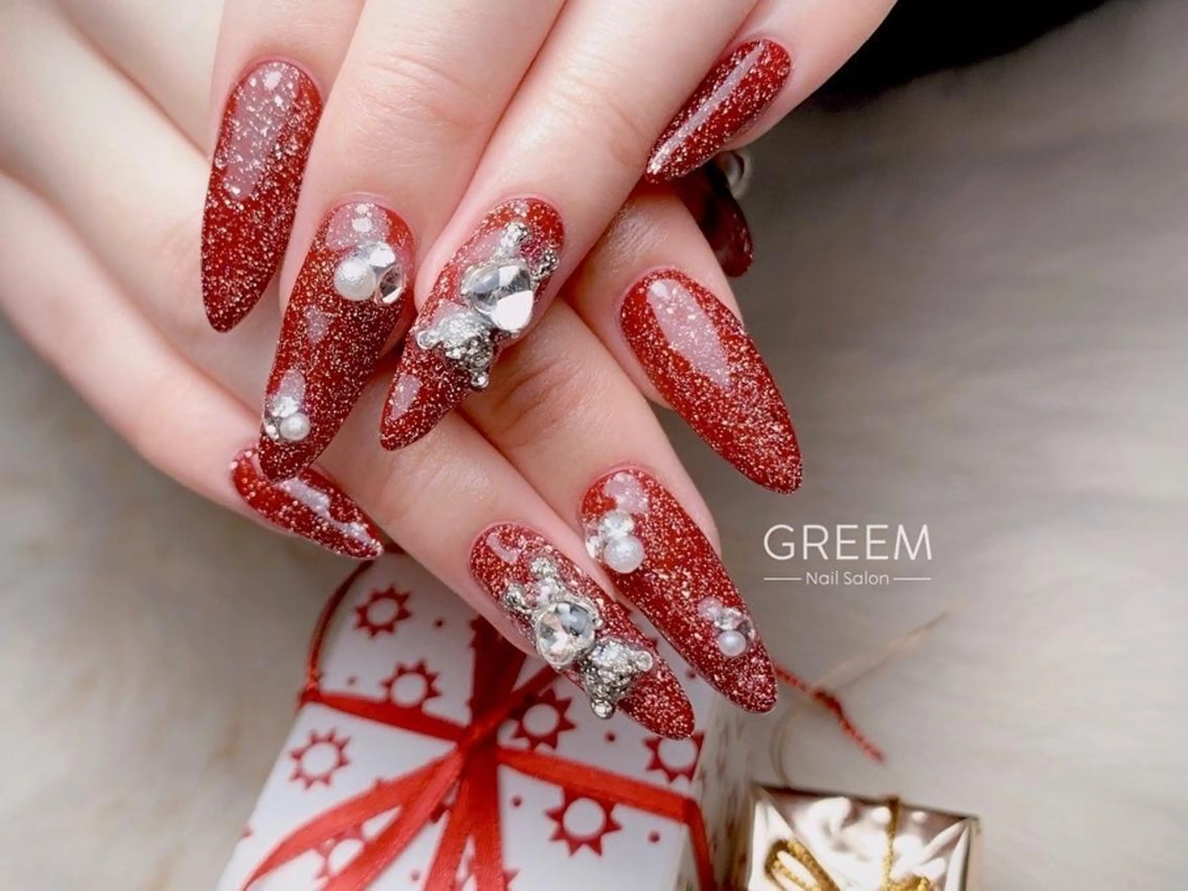 ネイル フラッシュネイル 赤色 GREEM グリームのネイルデザイン