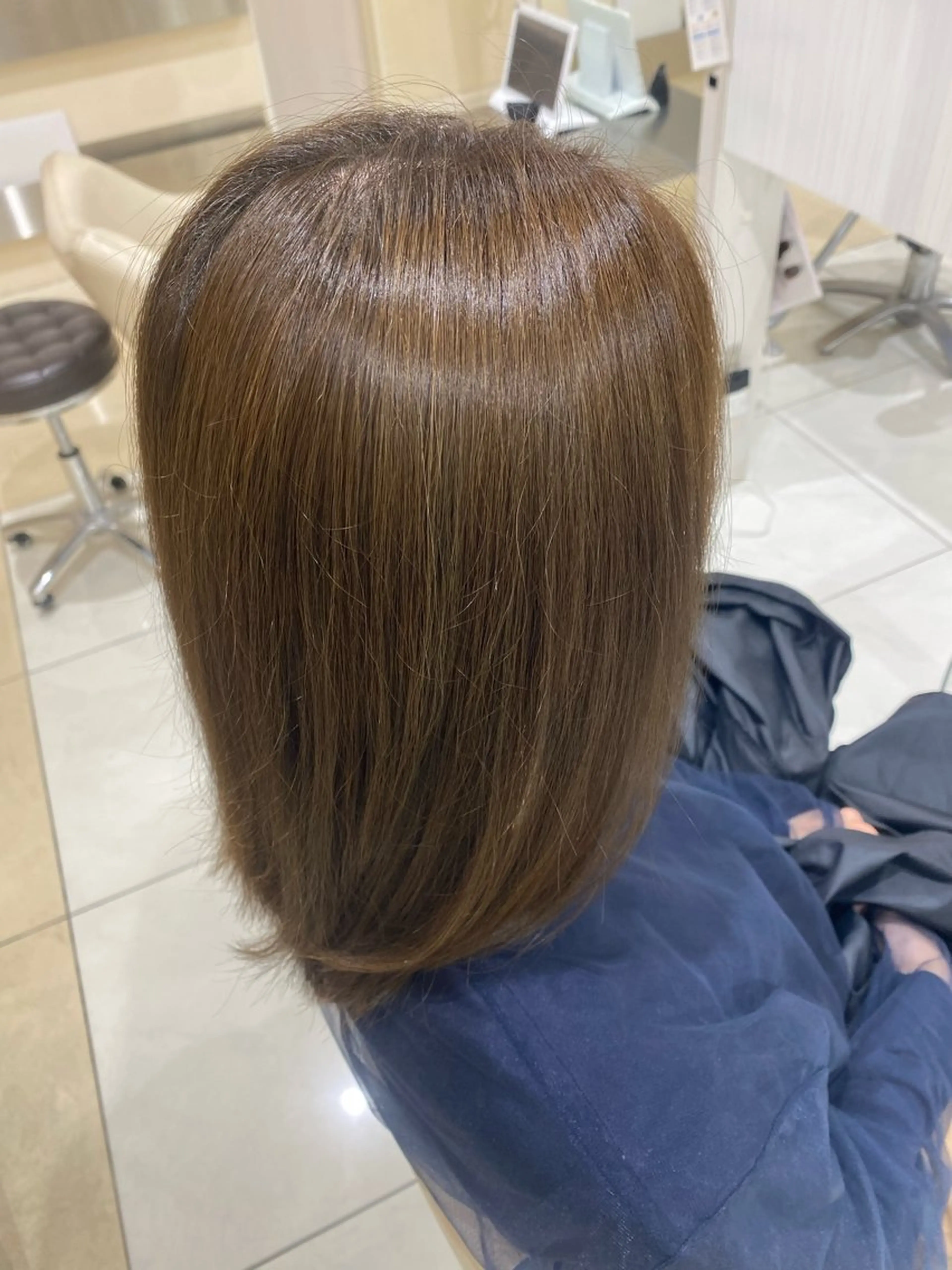 ミディアム カラー 中山 愛美莉のヘアスタイル