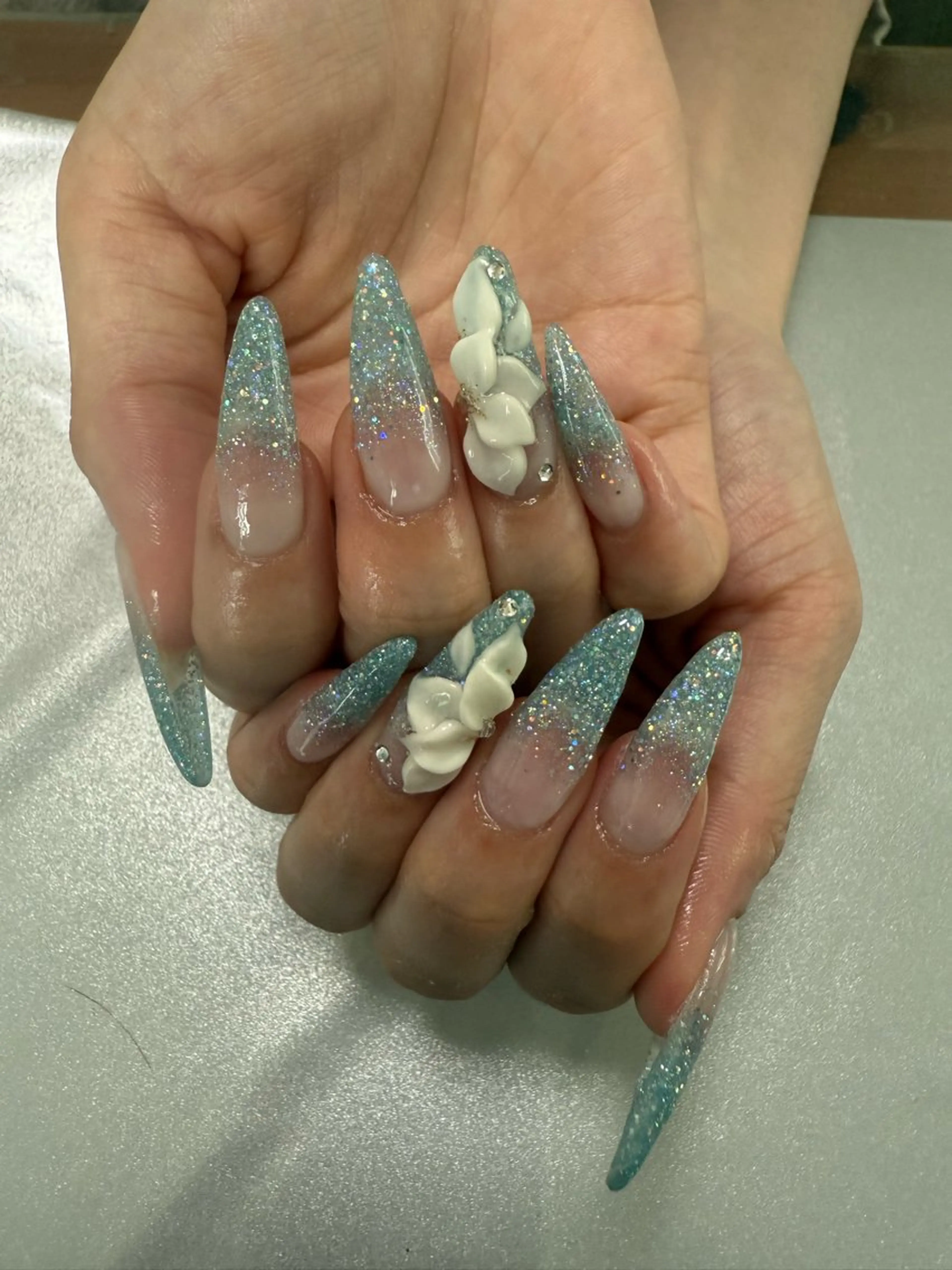 ネイル グラデーション ラメ(グリッター) ラメグラデーション AZNAIL matsudaのネイルデザイン