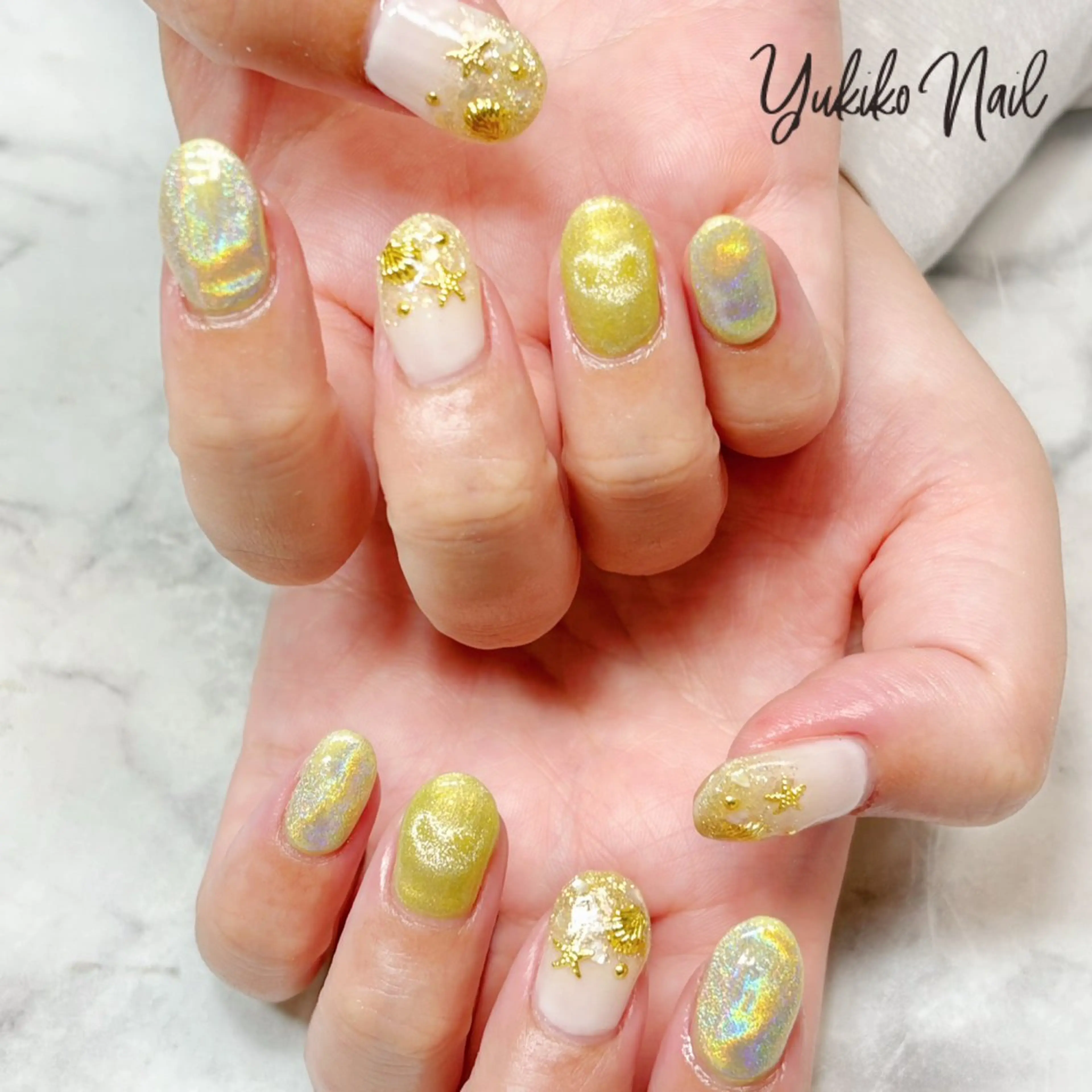 ネイル ハート キラキラネイル マグネットネイル 夏ネイル 黄色 ハンドネイル ユキコ ネイルのネイルデザイン