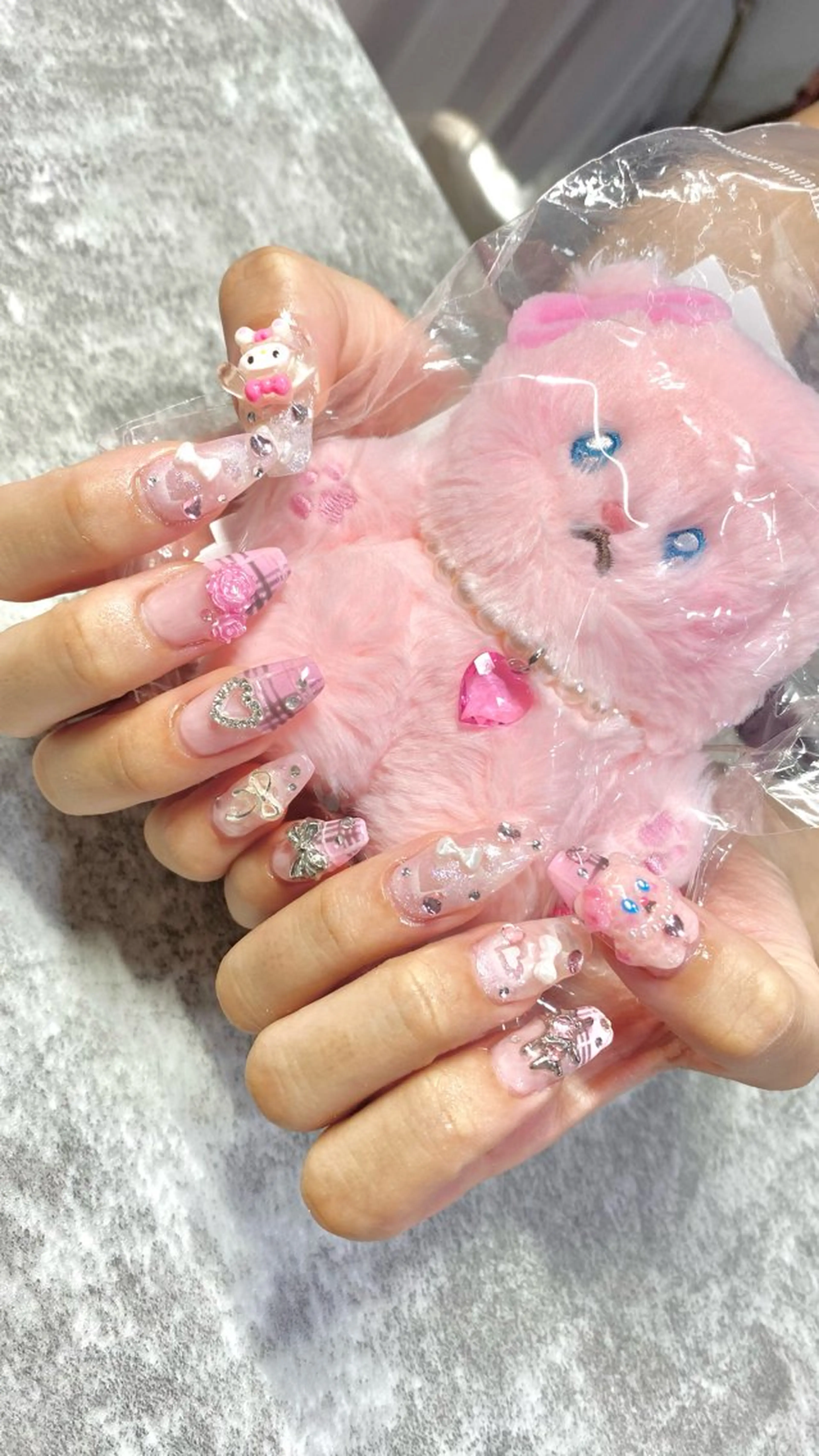 ネイル 持ち込み ピンク ハンドネイル ★Rinail... .のネイルデザイン