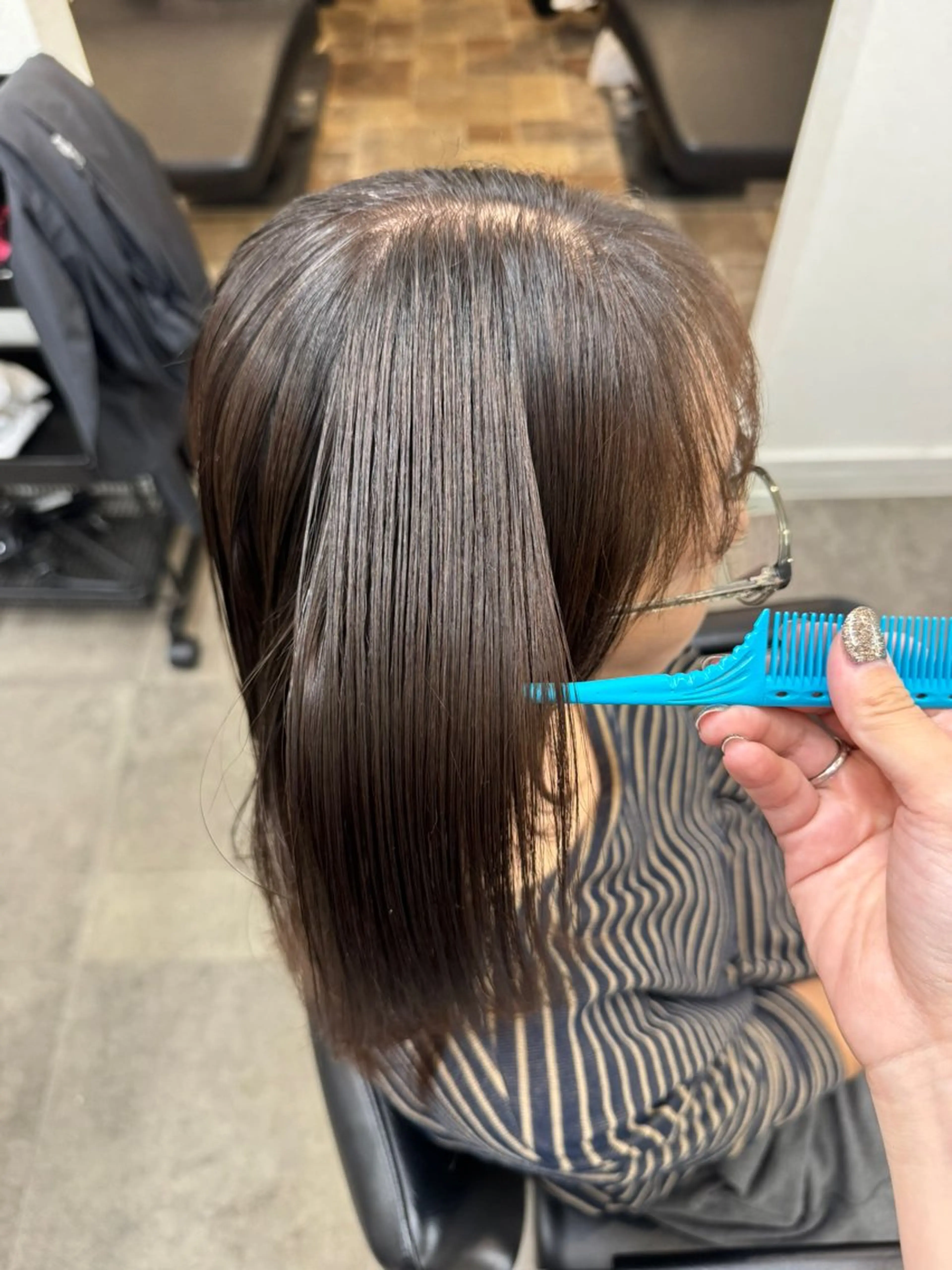 セミロング カラー ブラウンカラー ヘアカラー 近藤 愛理のヘアスタイル