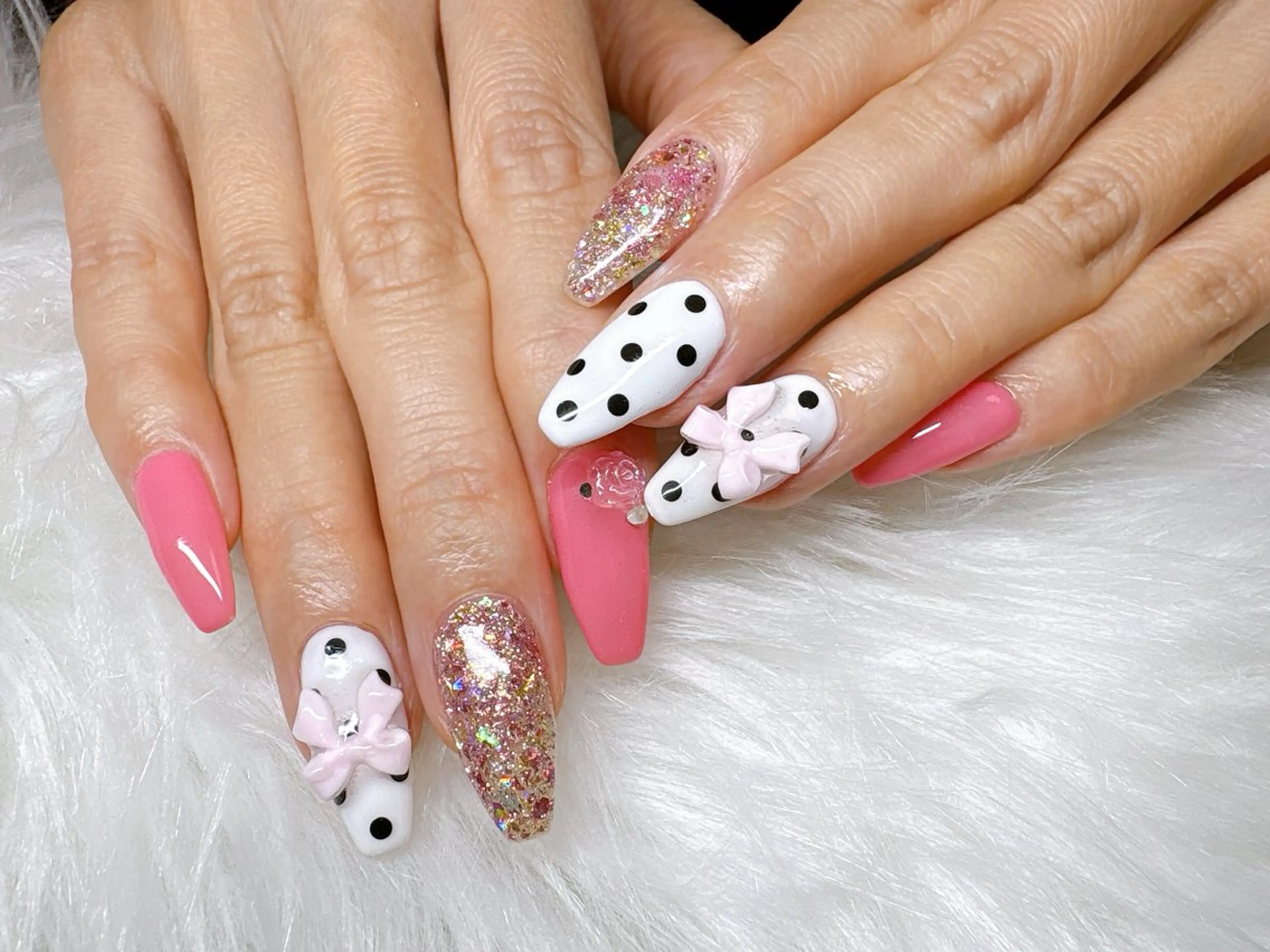 ネイル ECLAT エクラ所属・寺山 千鶴のネイルデザイン