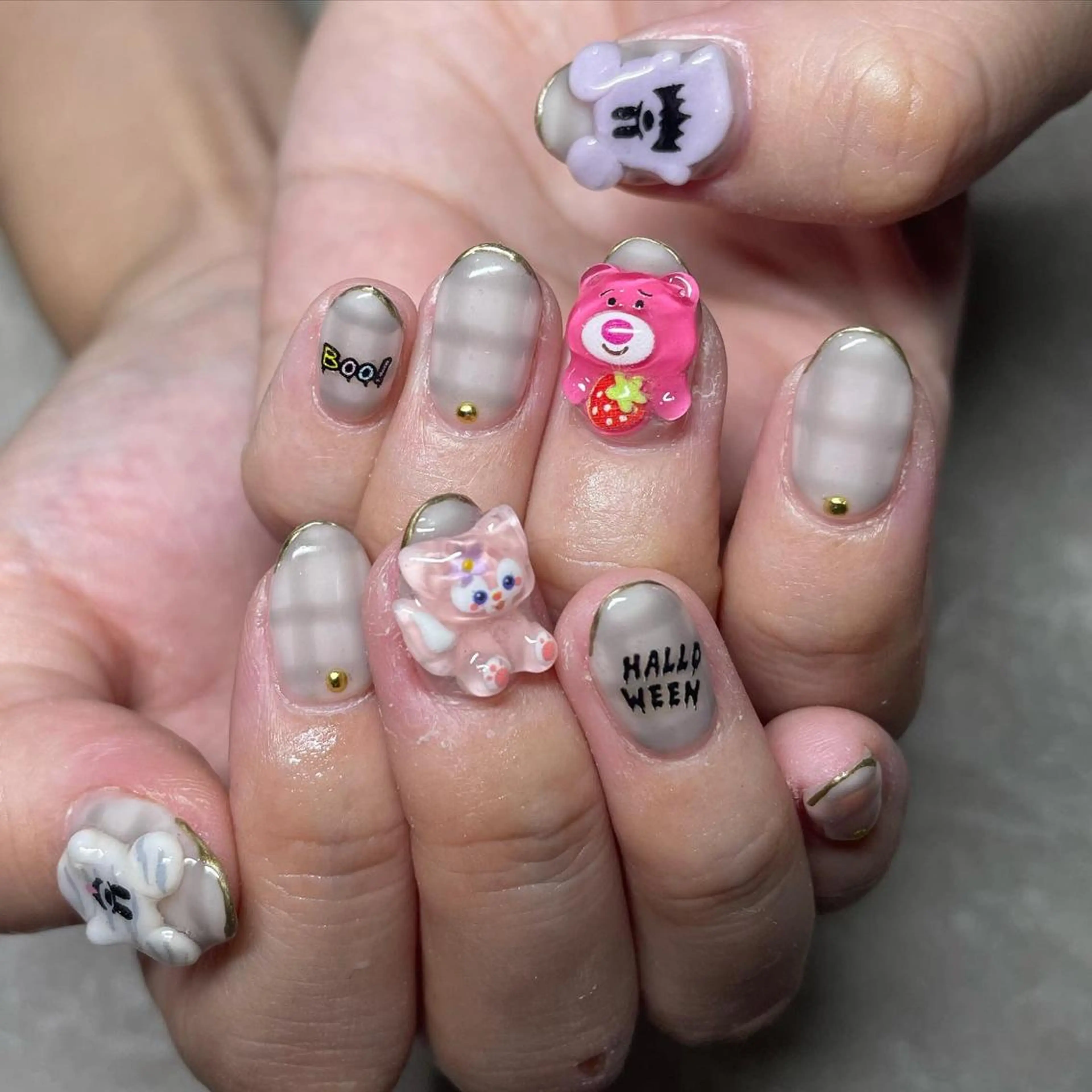 ネイル LAVISH nail salonのネイルデザイン