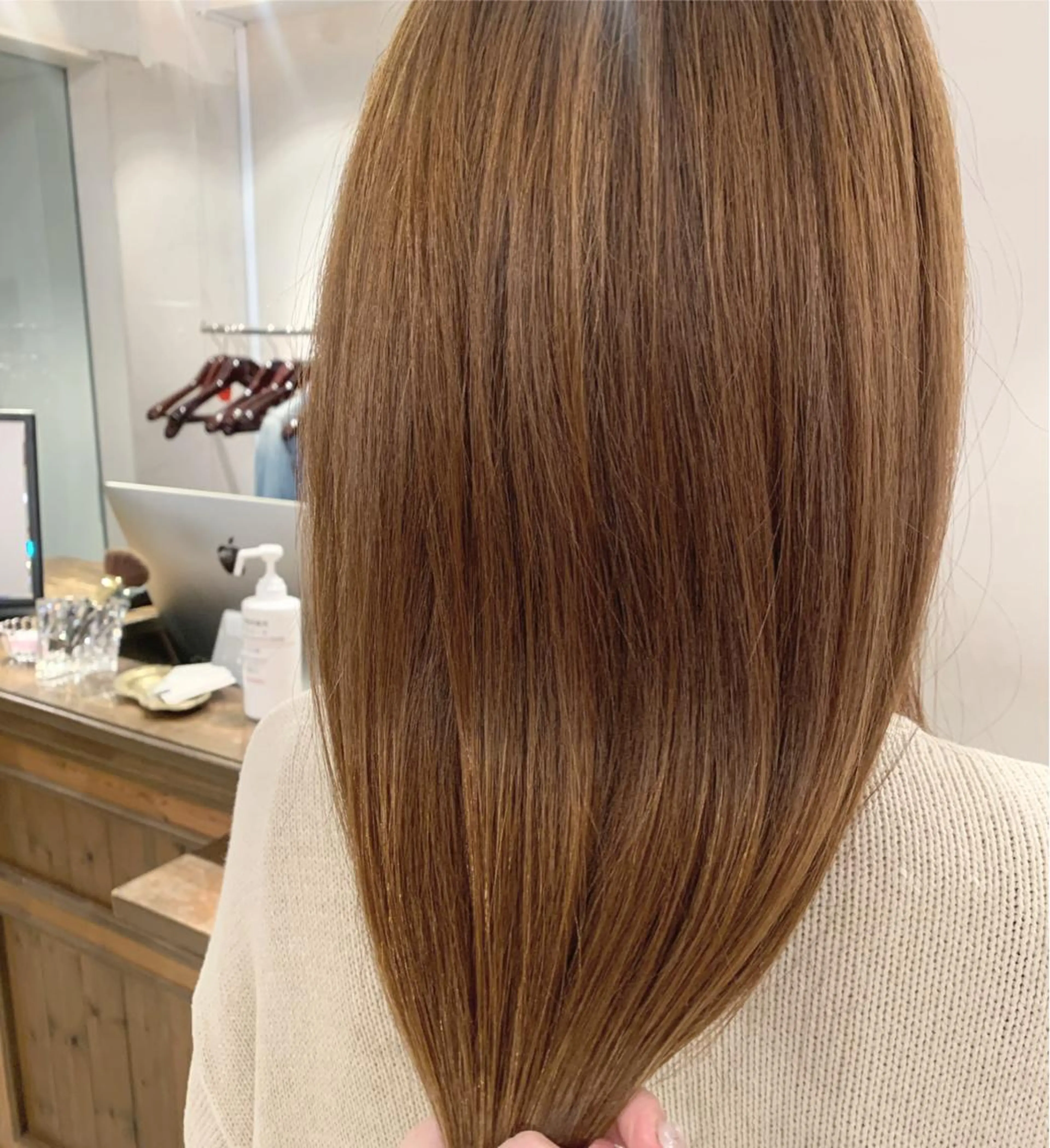 ロング カラー 透明感/オリーブ/ グレージュ/YUKAのヘアスタイル