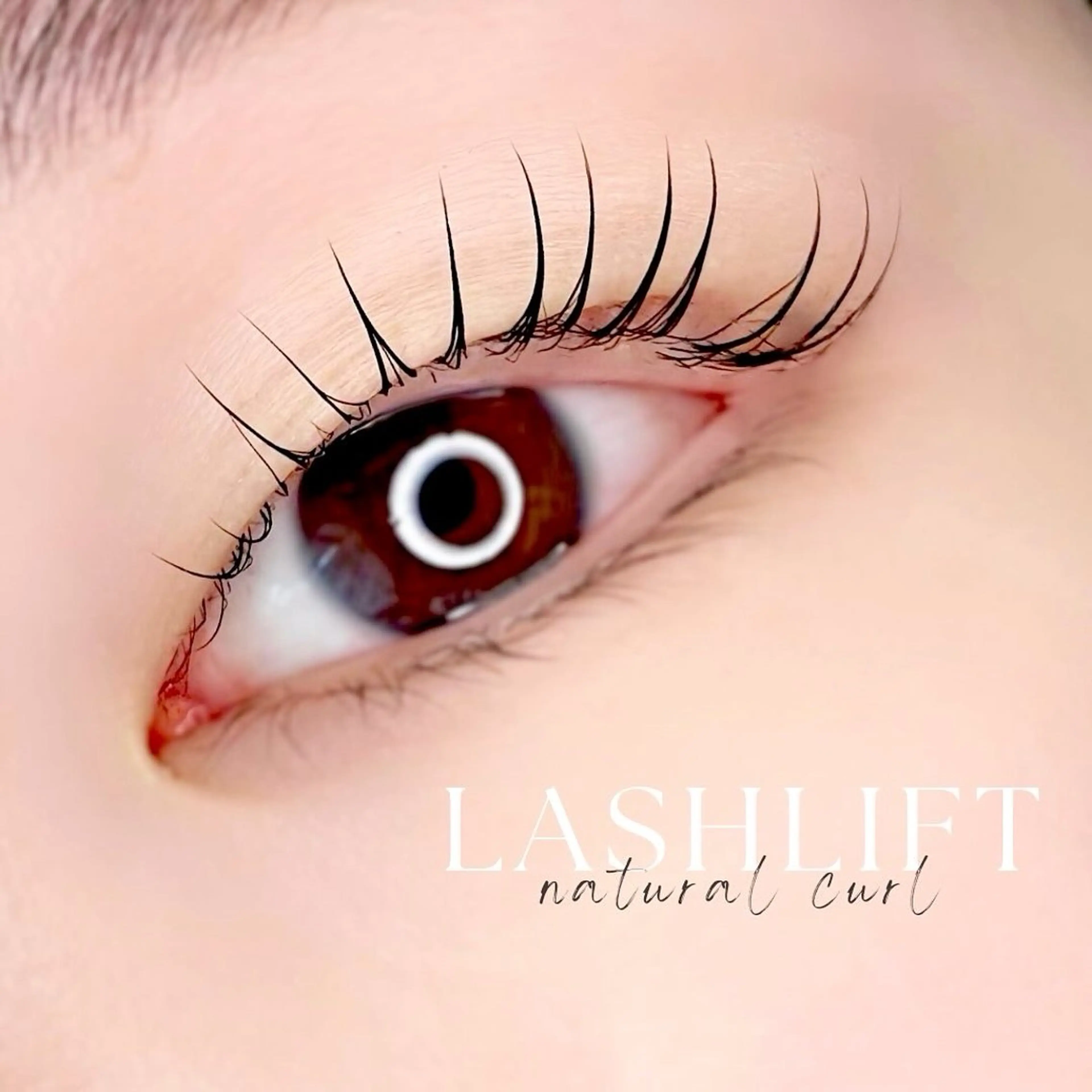 マツエク・マツパ U2所属・U2 eyelash akikoの眉毛・アイブロウイメージ