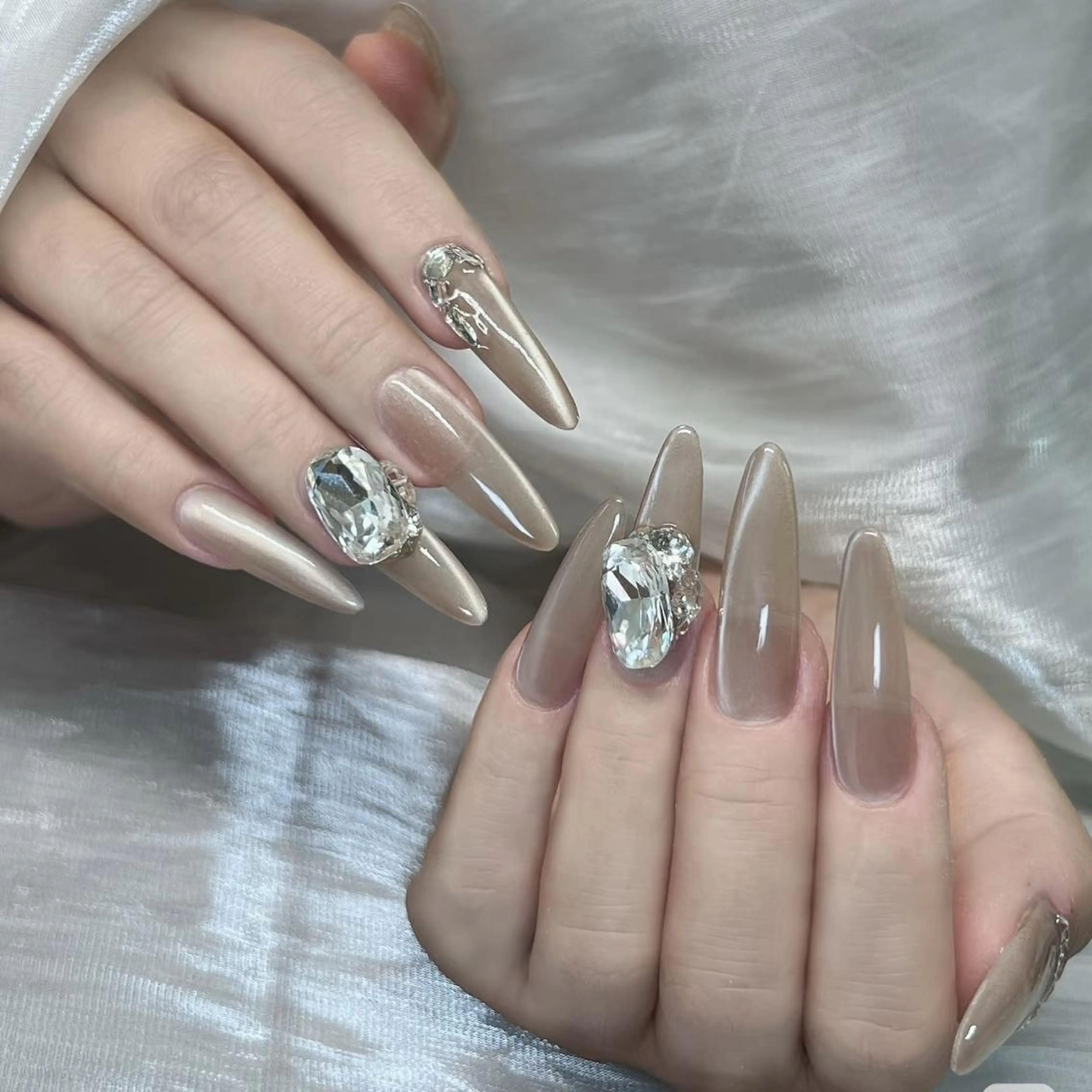 ネイル ハンドネイル DEMAIN- 🕊️のネイルデザイン