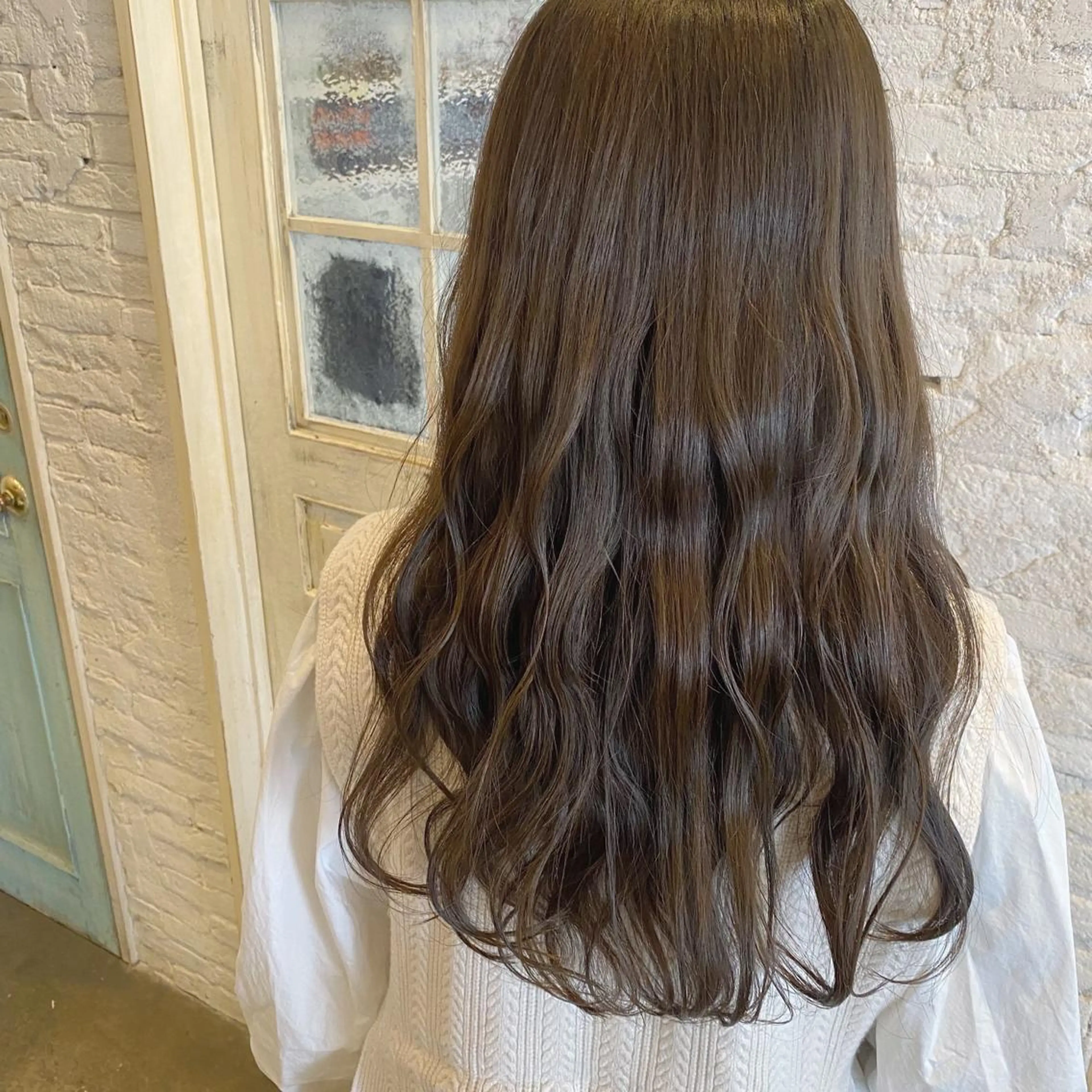 ロング カラー 美濃 咲穂のヘアスタイル