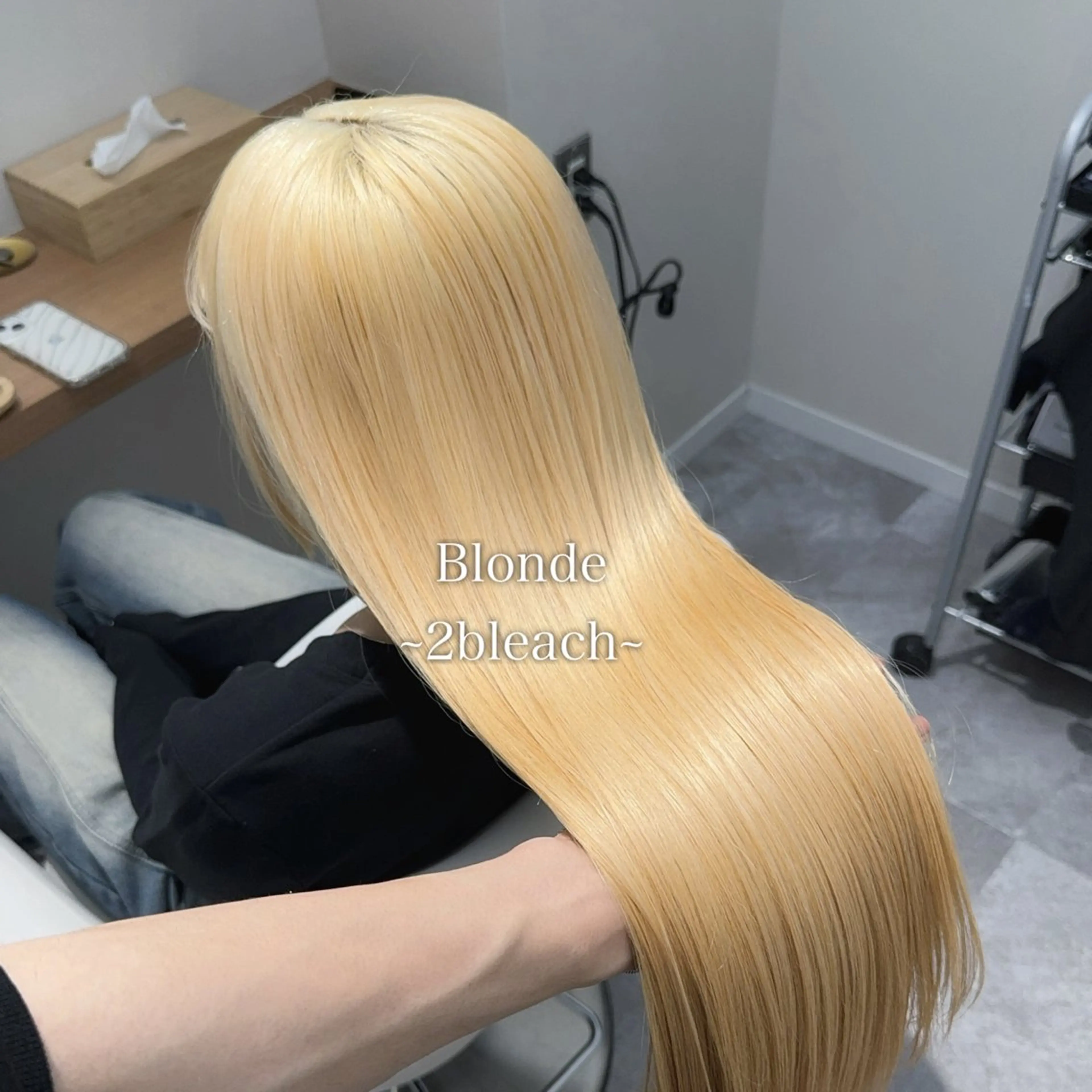 ロング カラー THESALONS所属・🤍ブリーチカラー /寄田龍樹🤍のヘアスタイル