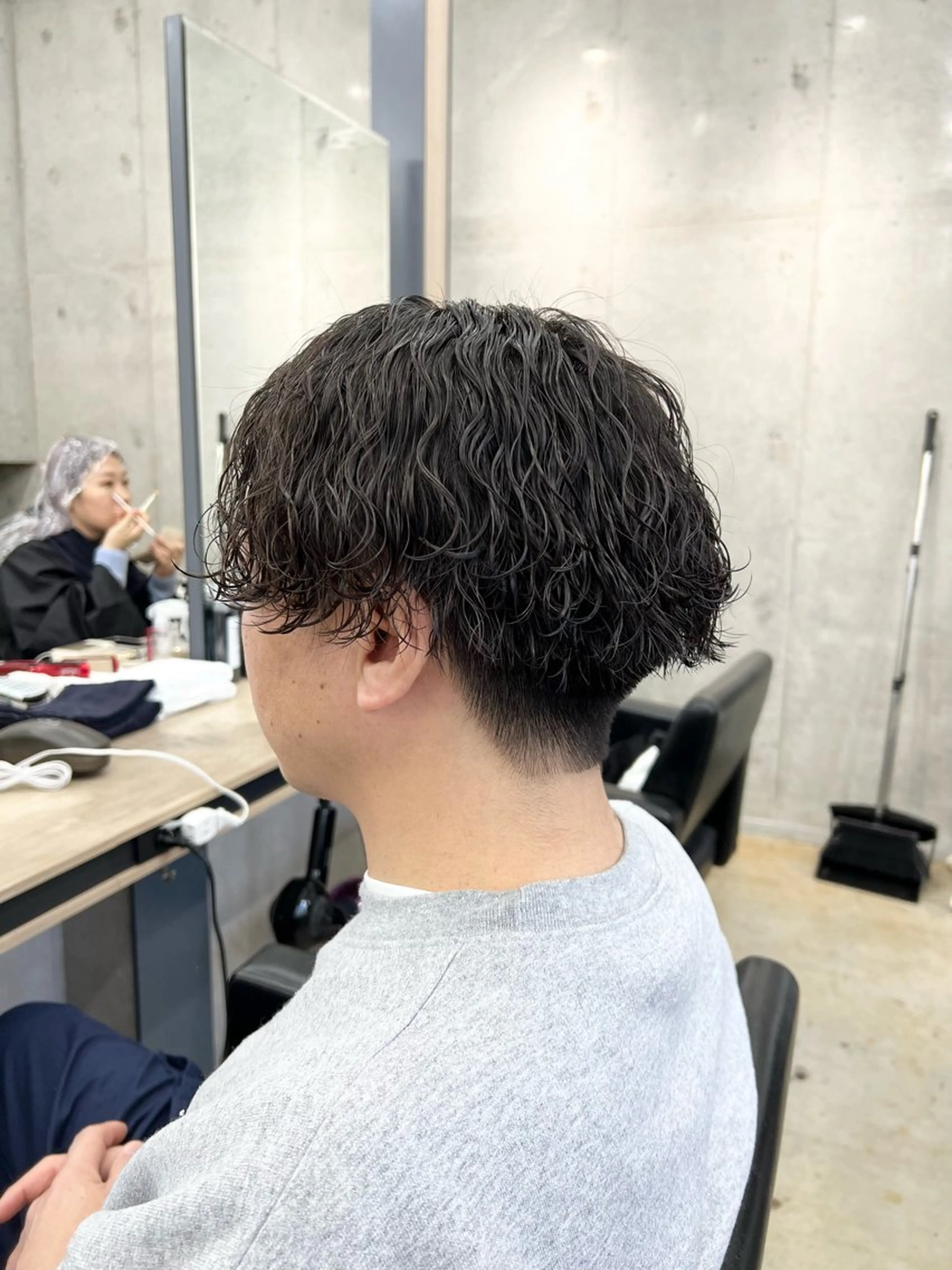 ☀️激安クーポン☀️カット+メンズパーマに迷ったらこのクーポン！¥11000​〜​ツイスパ波巻き、土日祝日料金＋1100円の写真