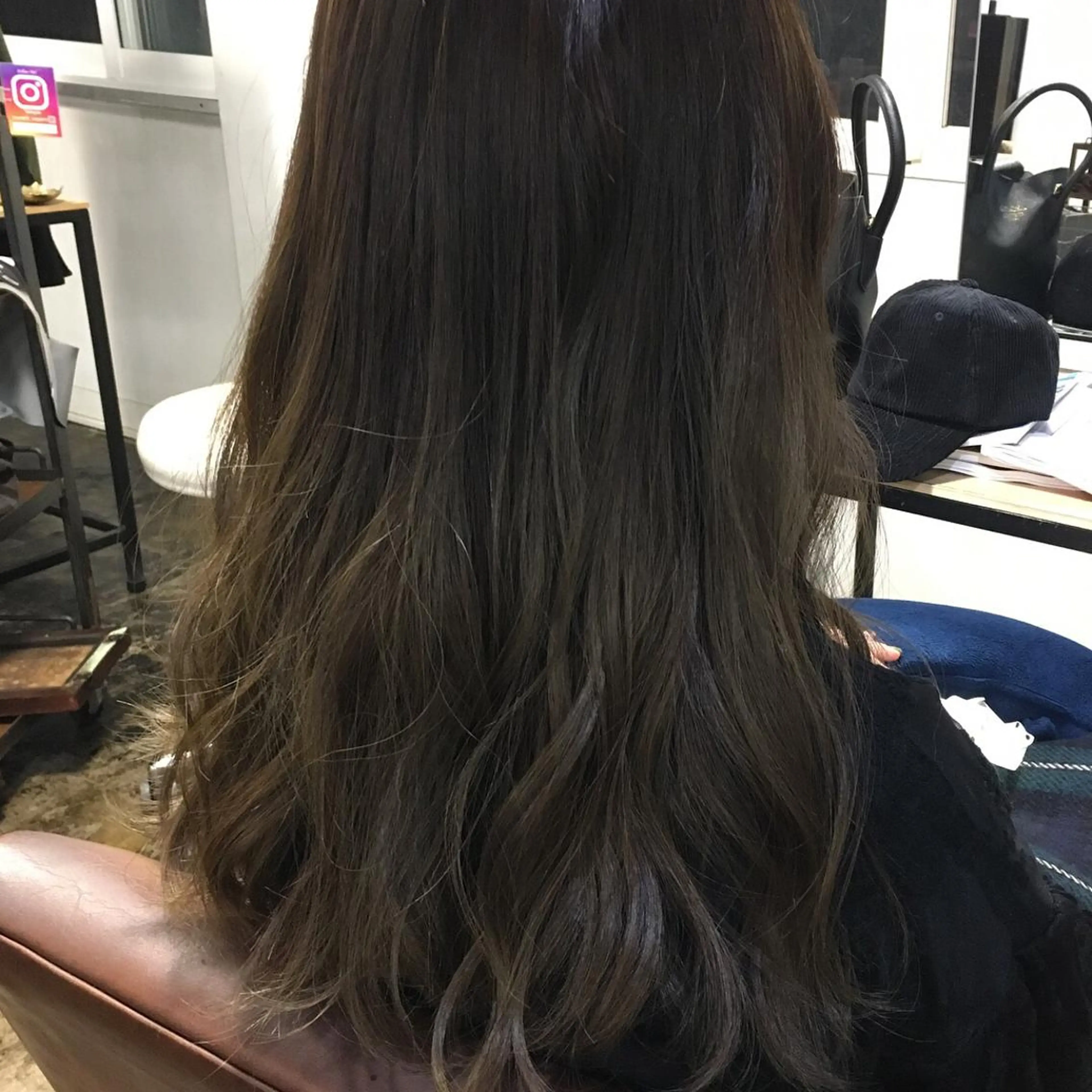 ロング カラー グラデーションカラー ハイライトカラー ハイライト stream1st所属・ツヤカラー 🕊️sayakaのヘアスタイル