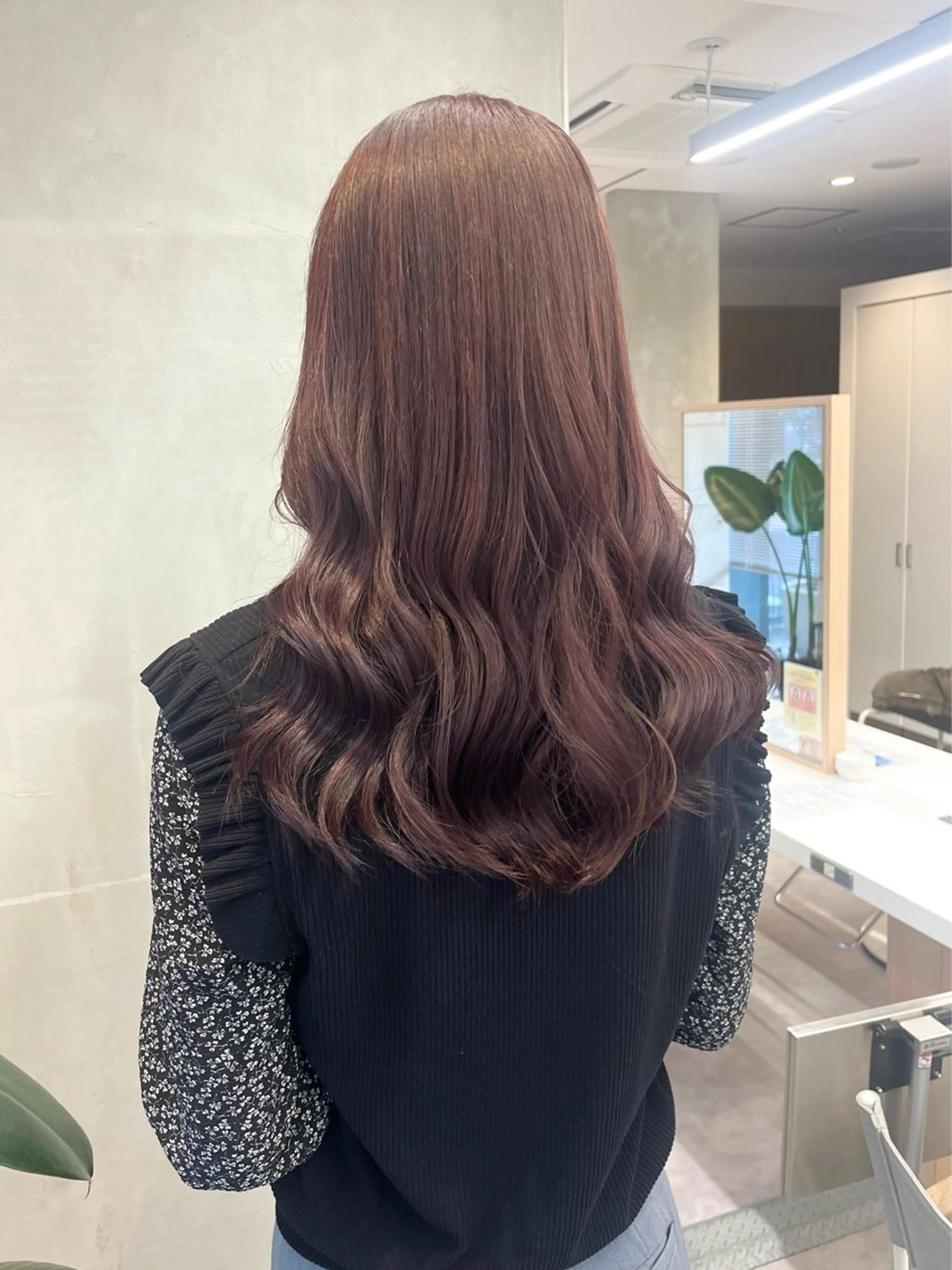 セミロング カラー charer eye salon所属・マブチ キサラのマツエク・マツパデザイン