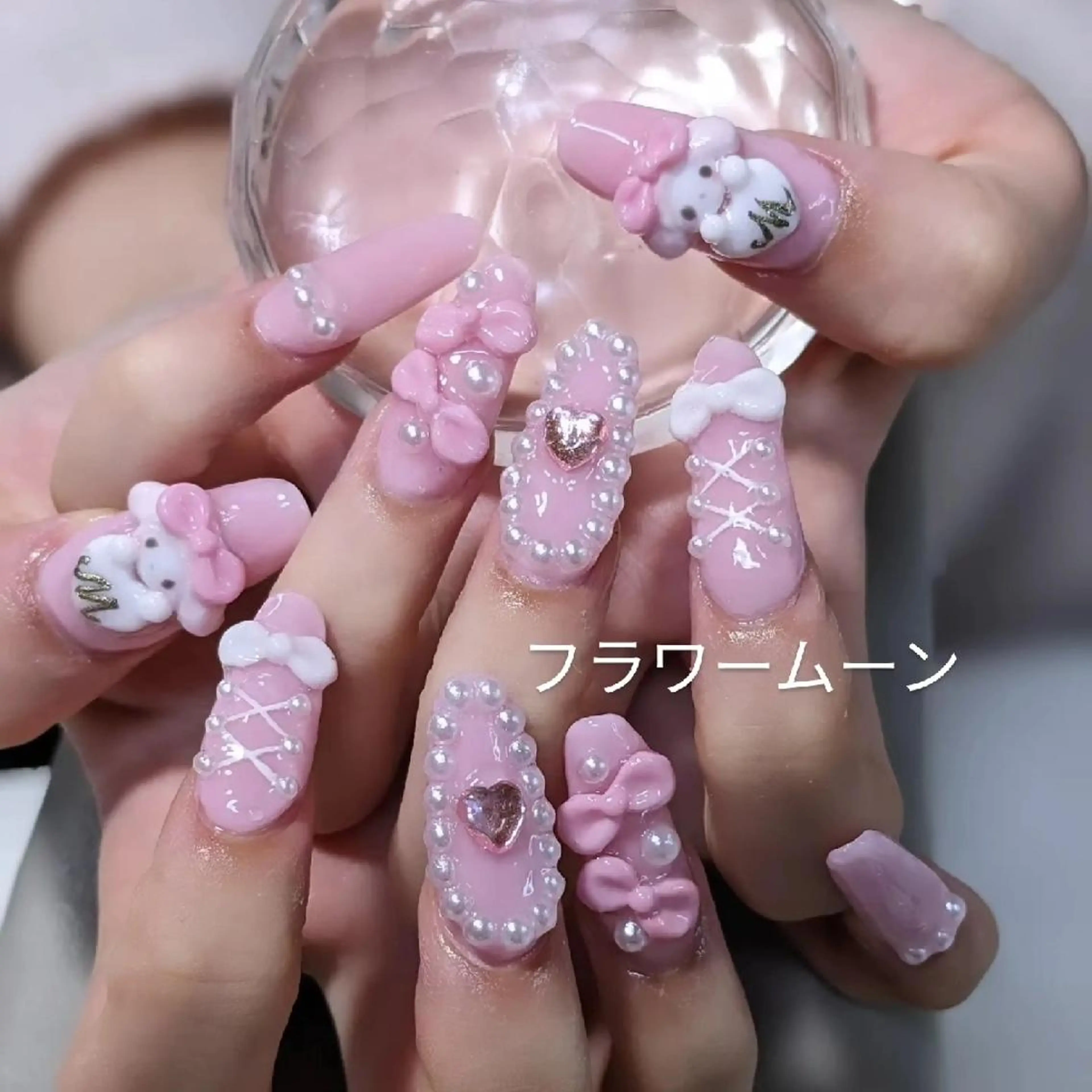 ネイル ジェルネイル ロングネイル リボン フラワー ムーンのネイルデザイン