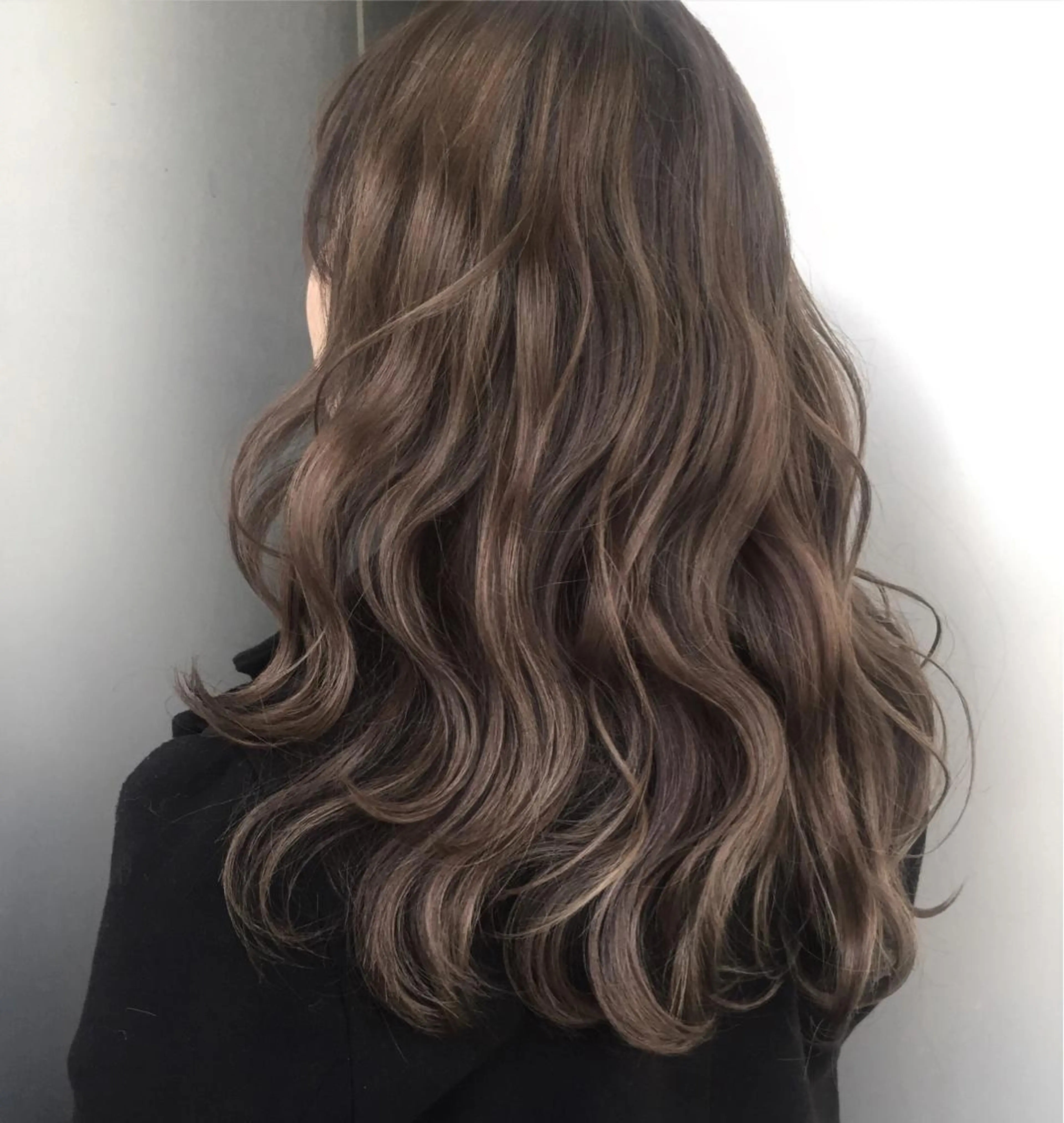 セミロング カラー パーマ ヘアアレンジ 【公式】amble luxe池袋東口🩷のヘアスタイル