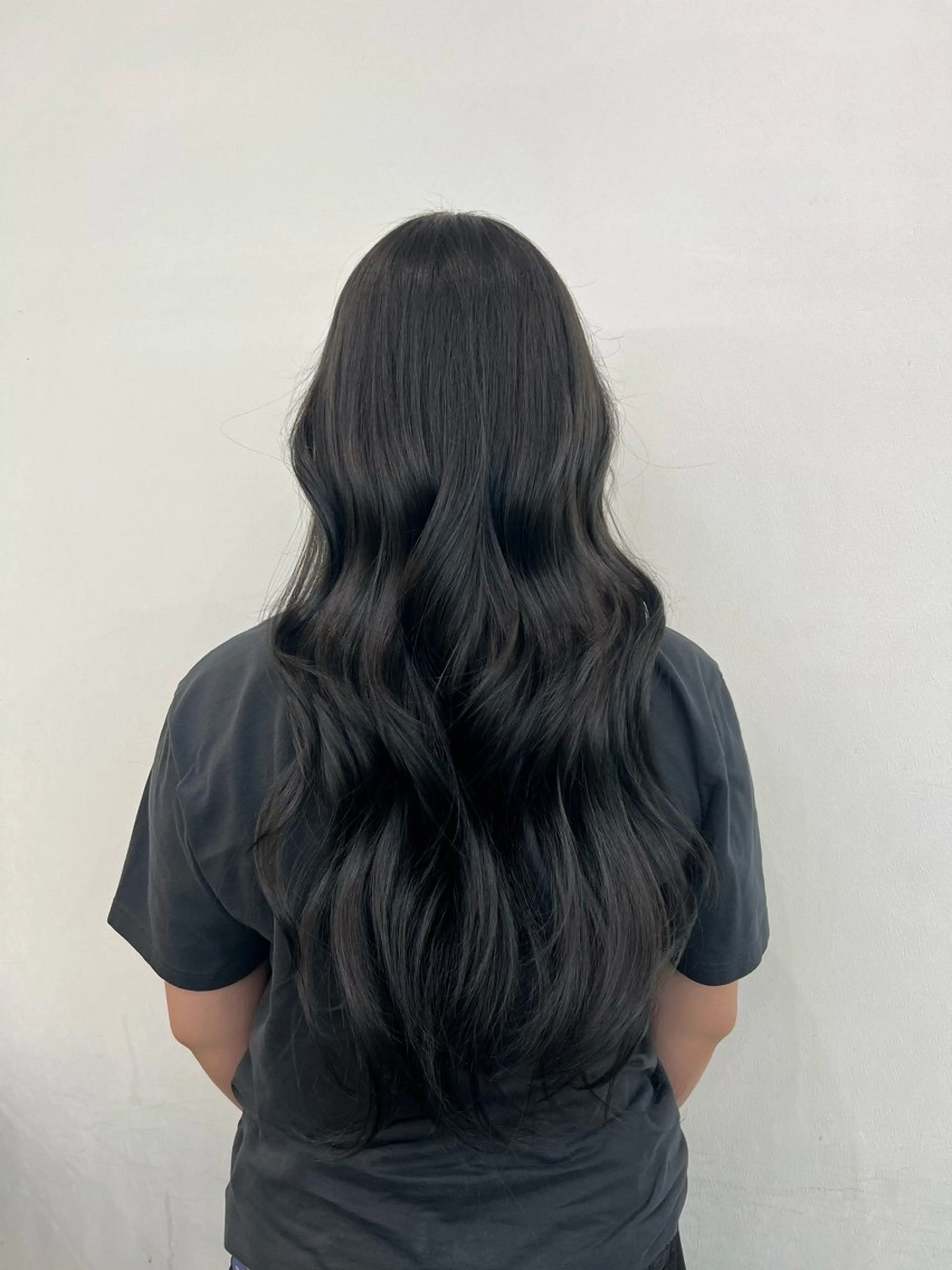 ロング カラー ヘアアレンジ ブルーカラー ブルージュ 透明感カラー ヘアカラー macaron宇都宮所属・杉本 じゅらのヘアスタイル